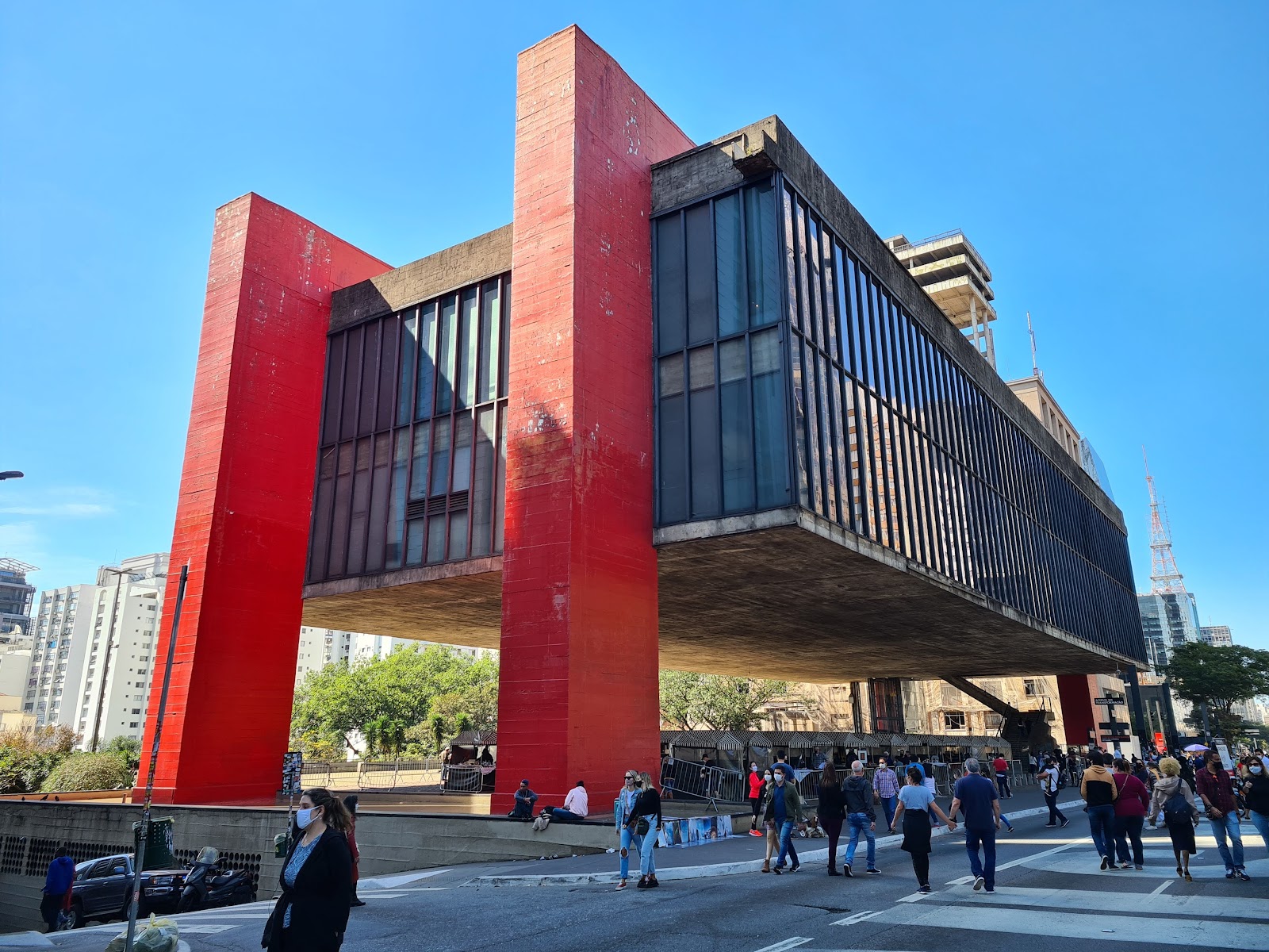 Museu de Arte de São Paulo Assis Chateaubriand — Oficiais