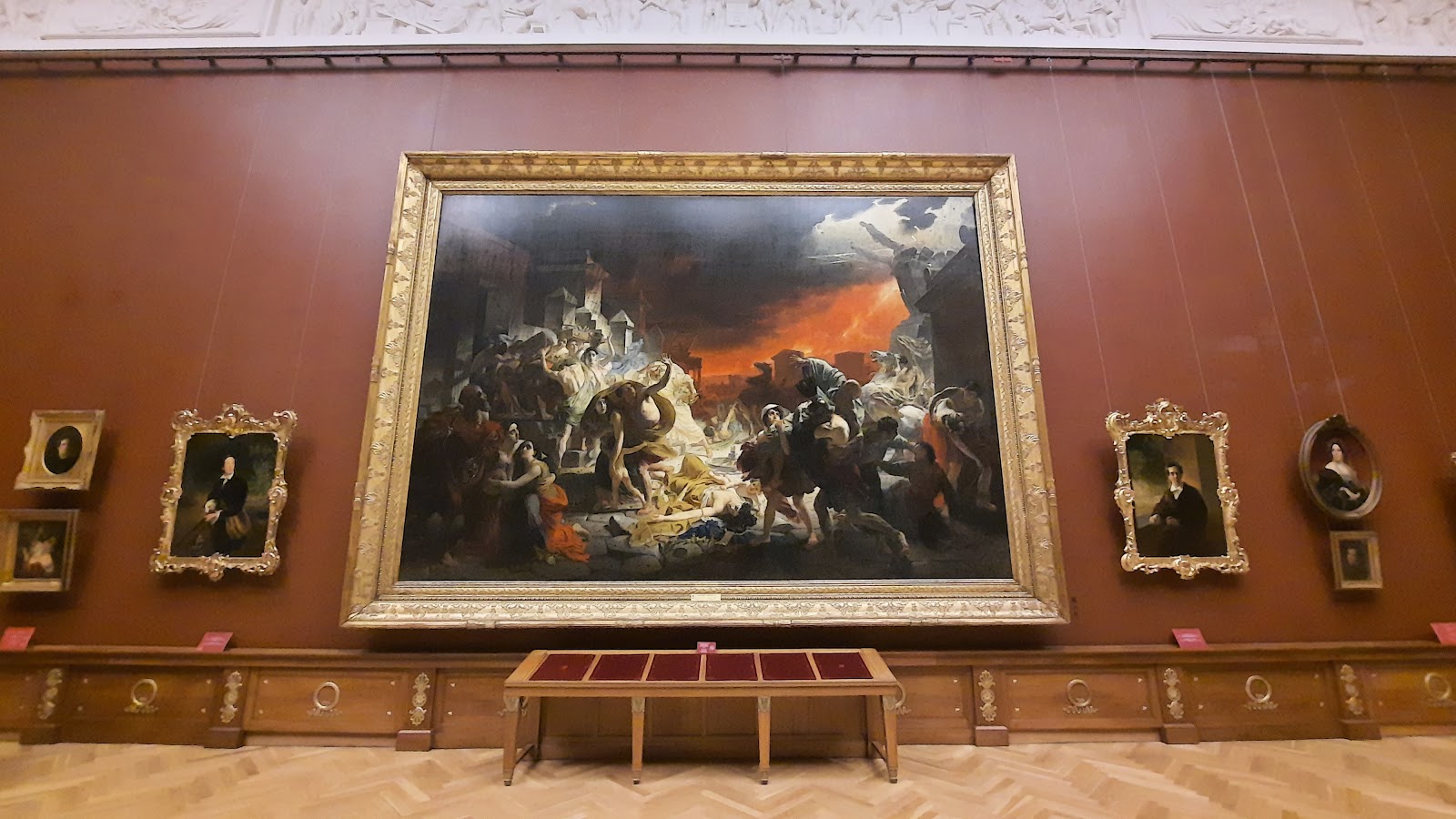 Museu Russo — Oficiais