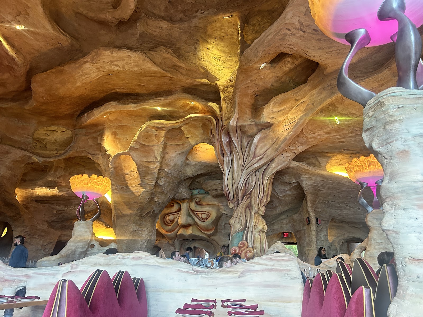 Mythos Restaurant — Oficiais