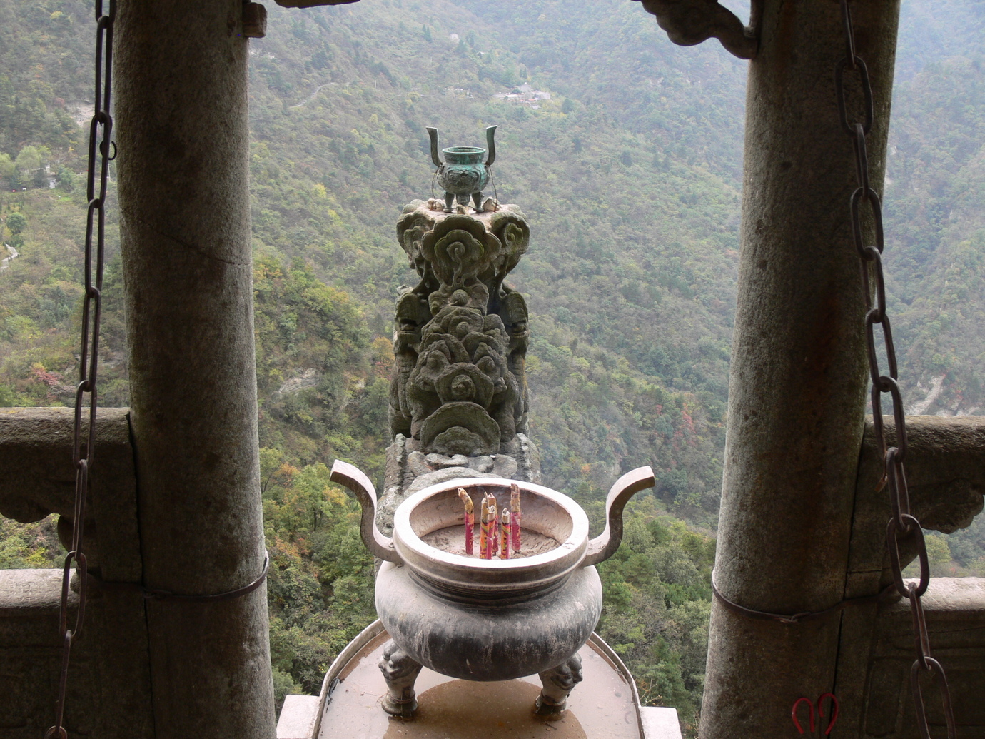 Nanyan Palace (南岩宫) — Oficiais