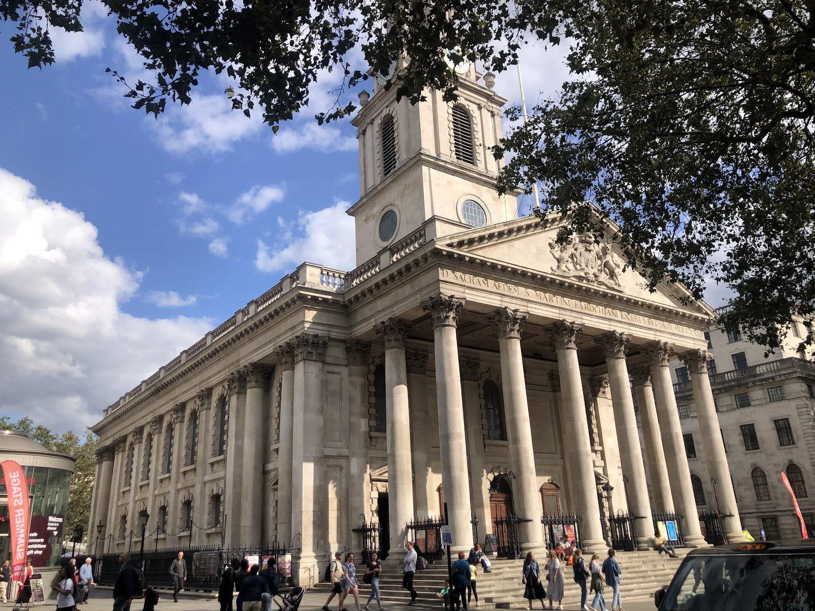 National Gallery — Oficiais