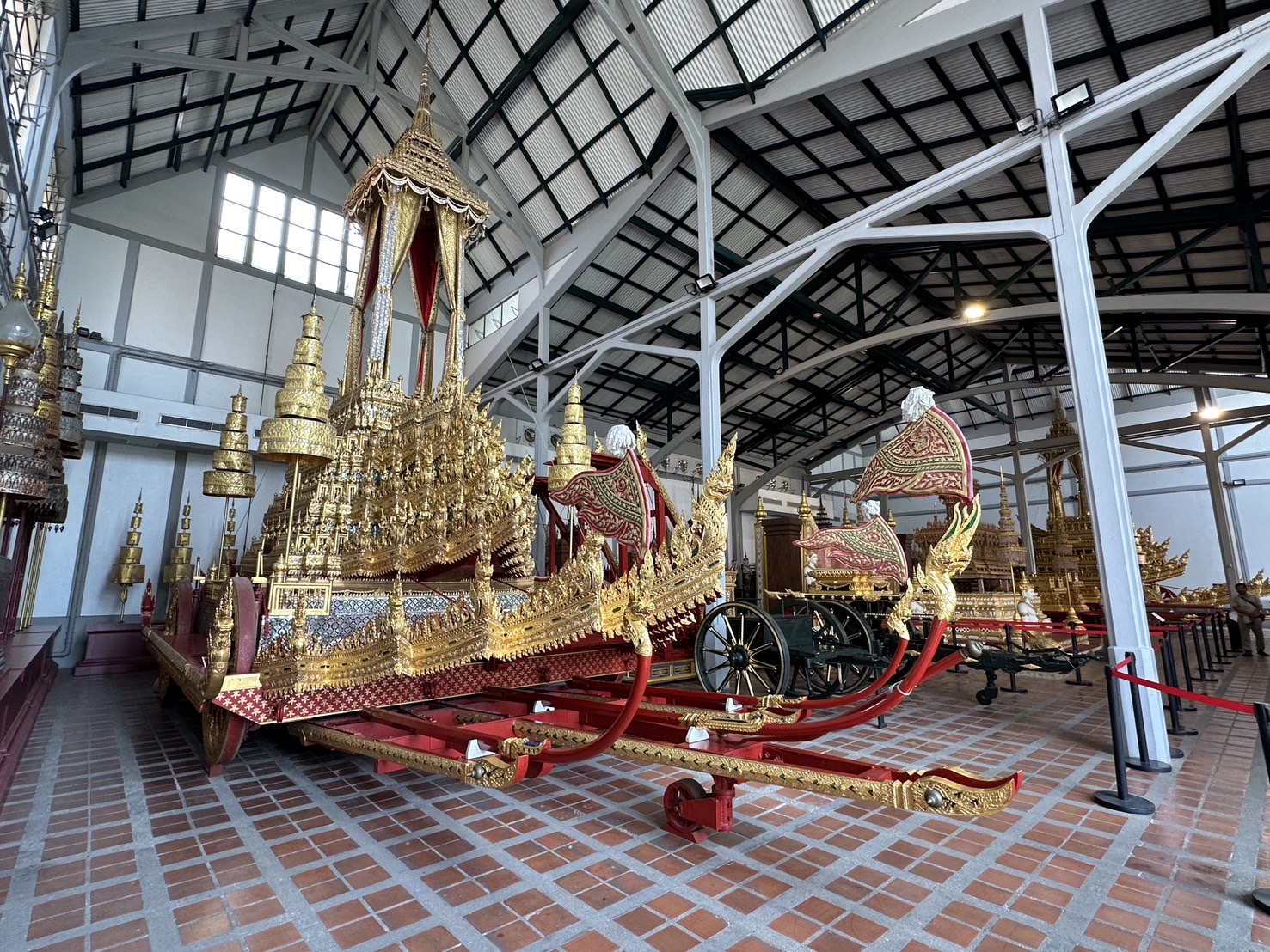 National Museum Bangkok — Oficiais