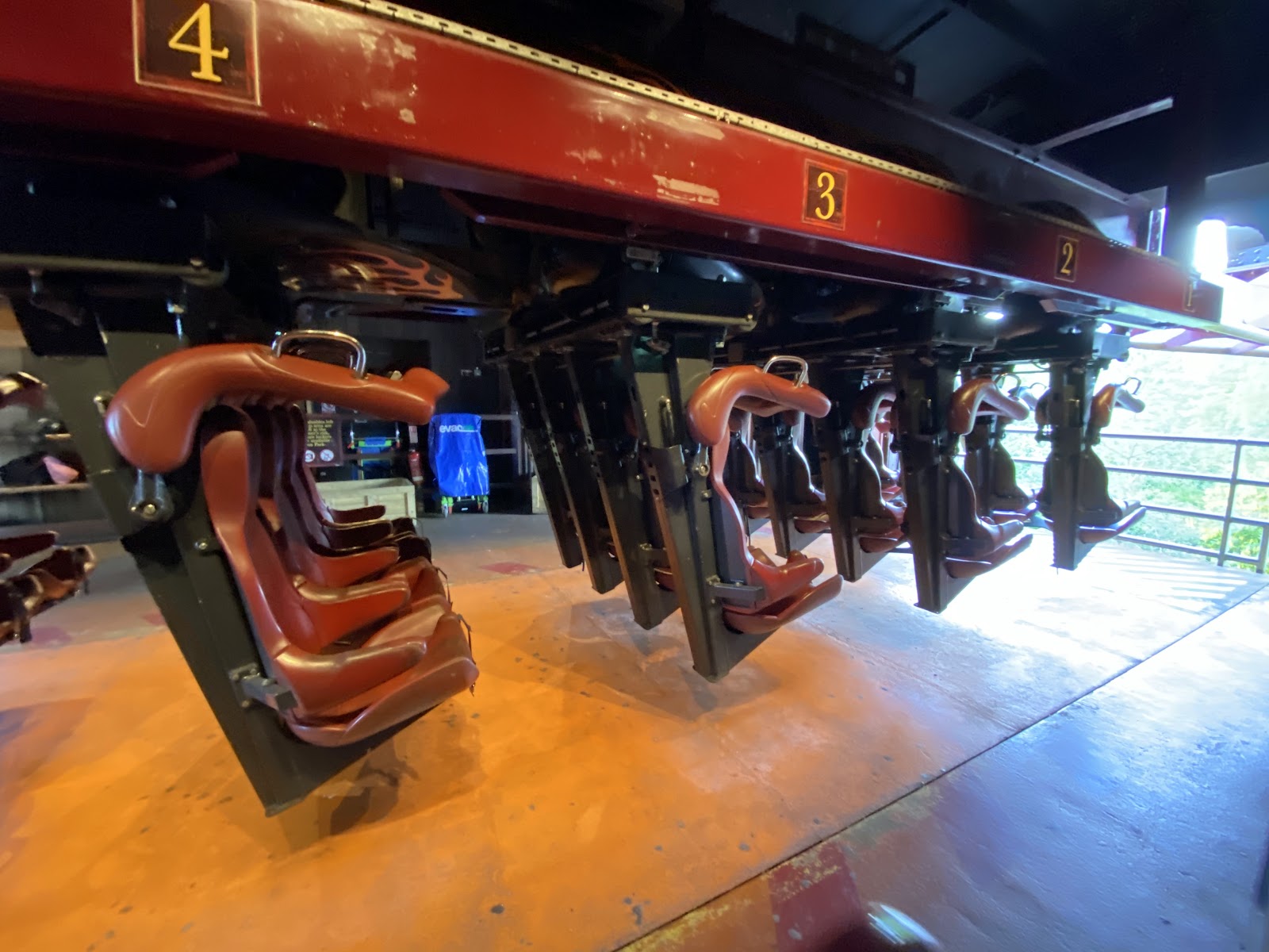 Nemesis Inferno — Oficiais