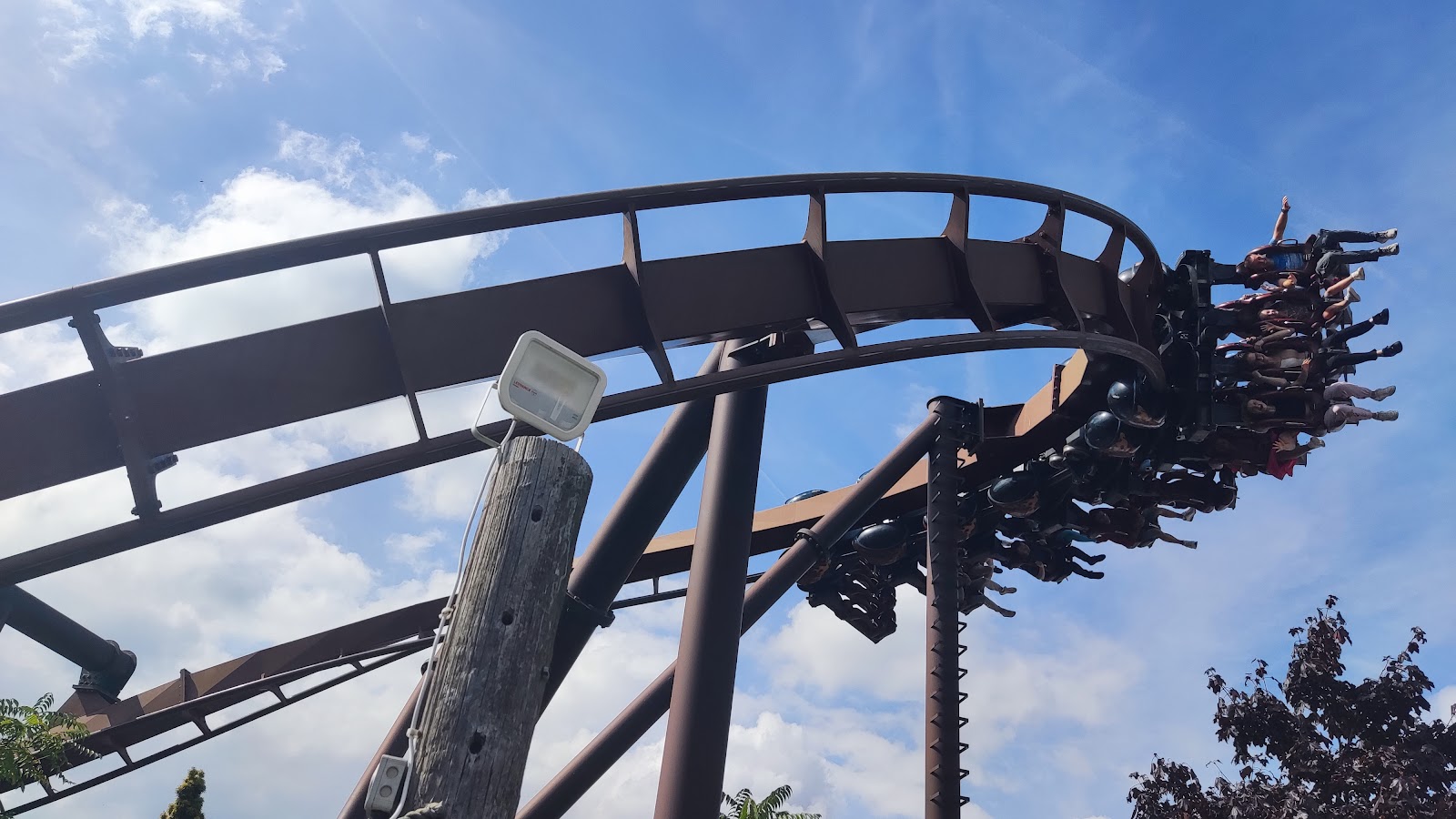 Nemesis Inferno — Oficiais
