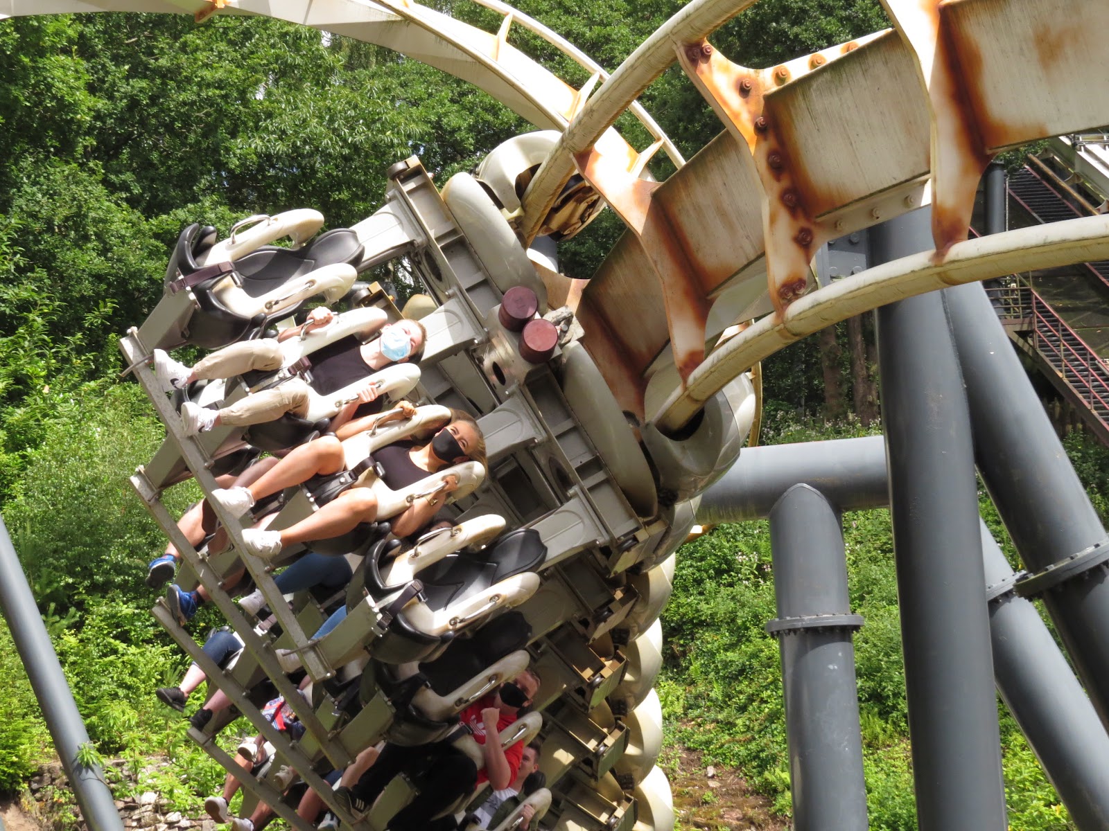 Nemesis Reborn — Oficiais