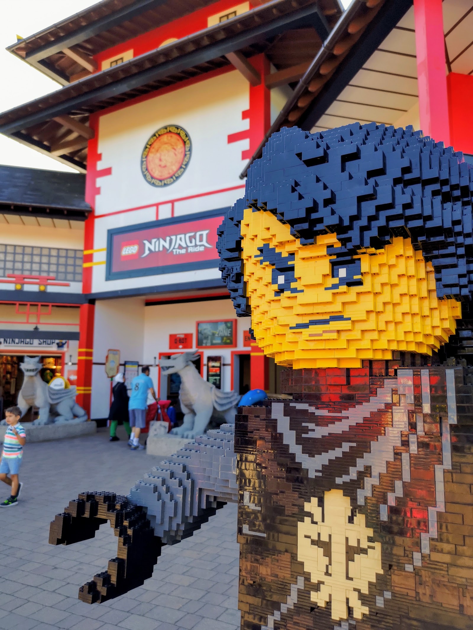 Ninjago The Ride — Oficiais