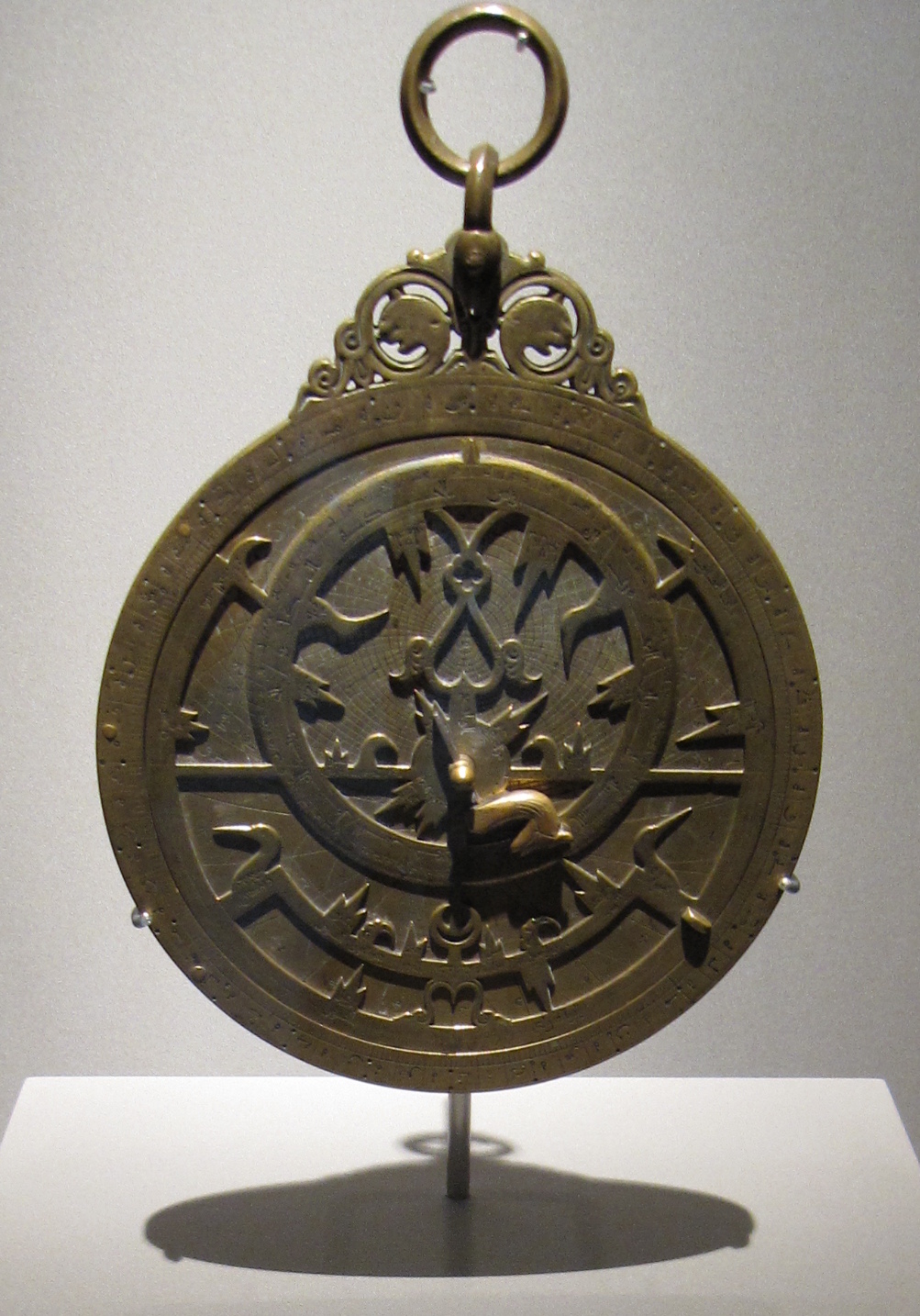 Astrolabe signed by Hamid ibn al-Khidr al-Khujandi
