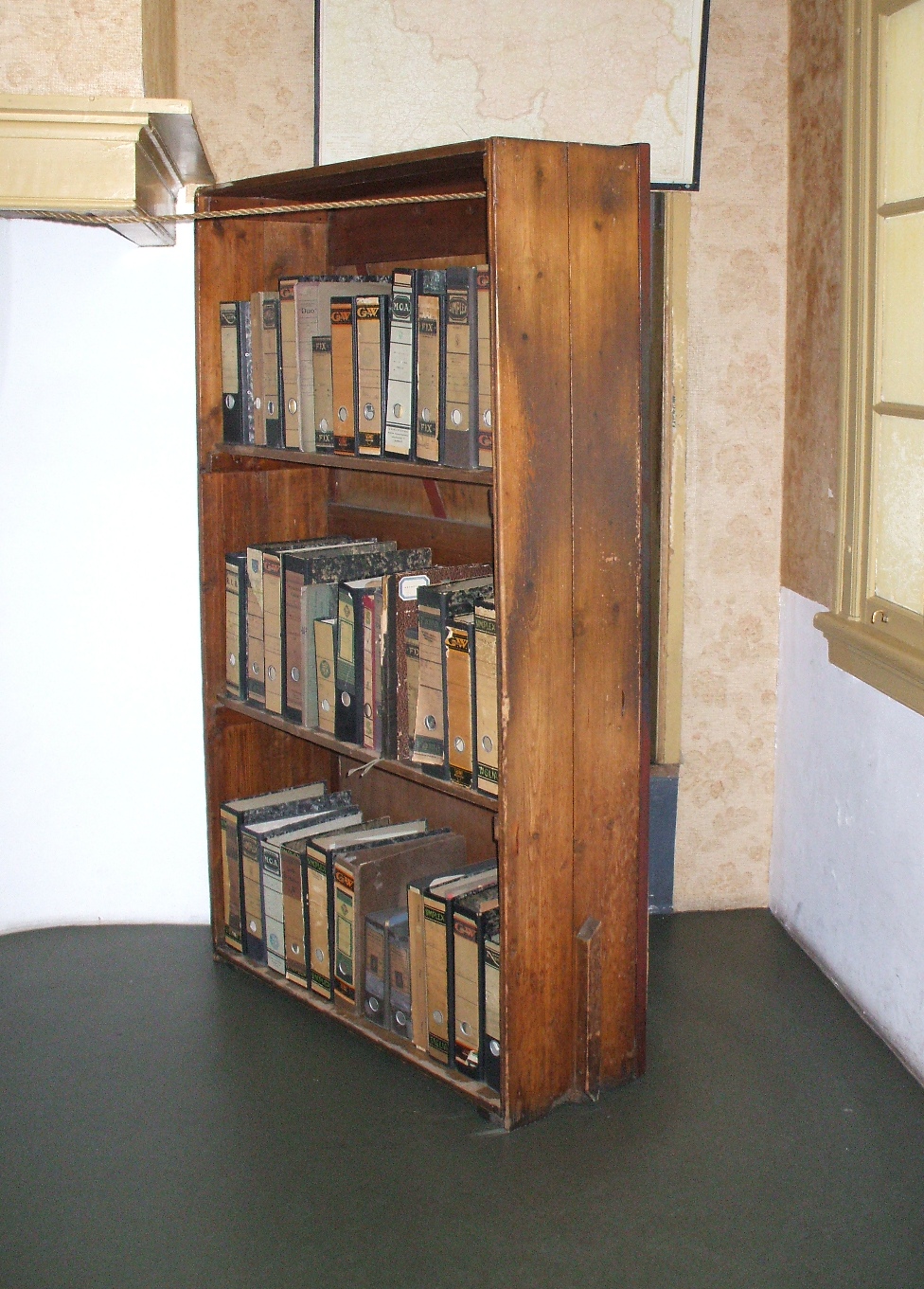 bookcase Anne Frank House