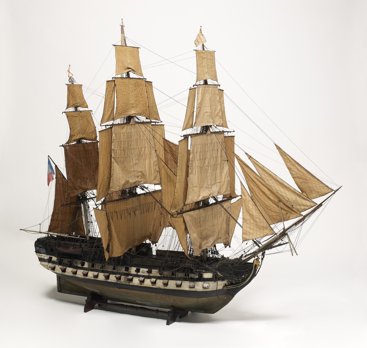 Model of the French man-of-war 'César'