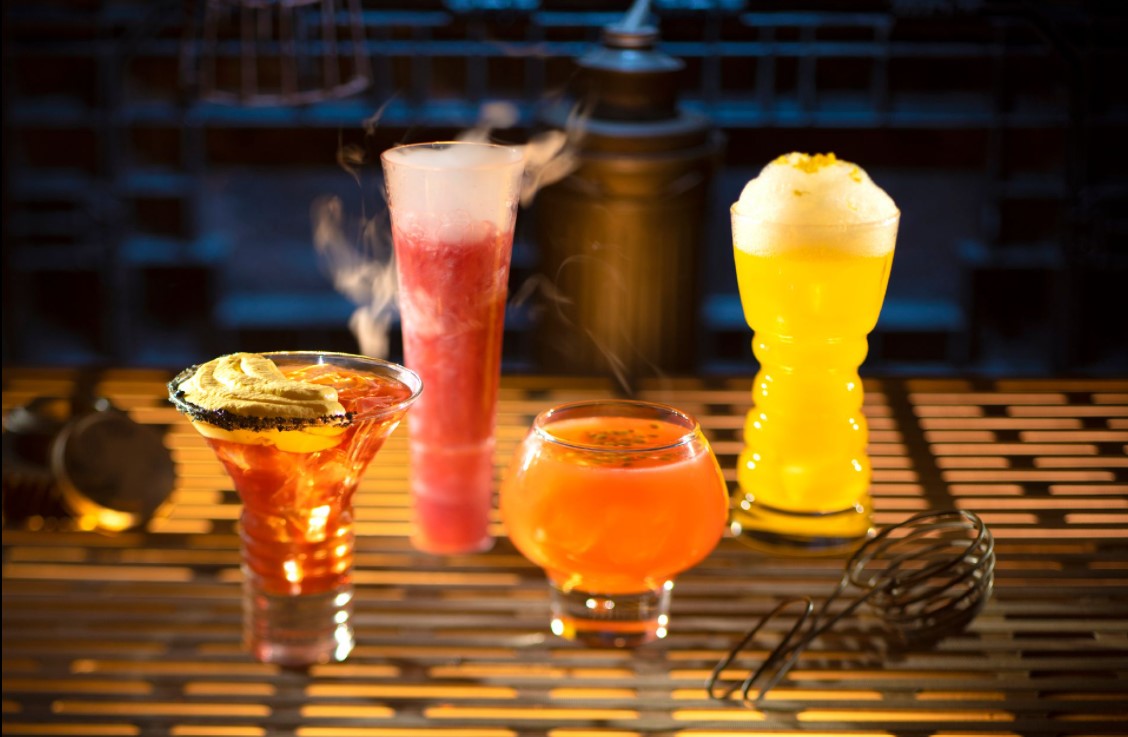 Oga's Cantina — Oficiais