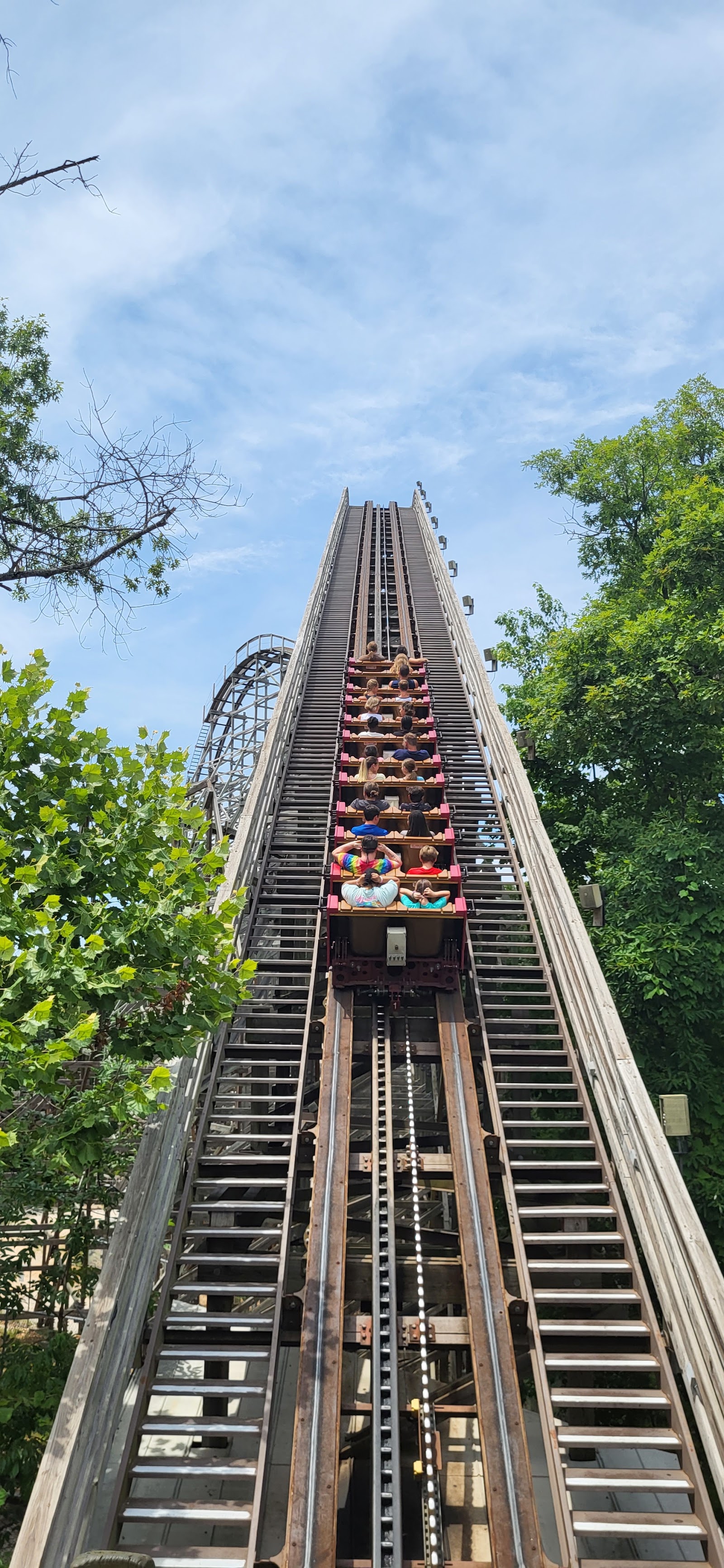 Outlaw Run — Oficiais