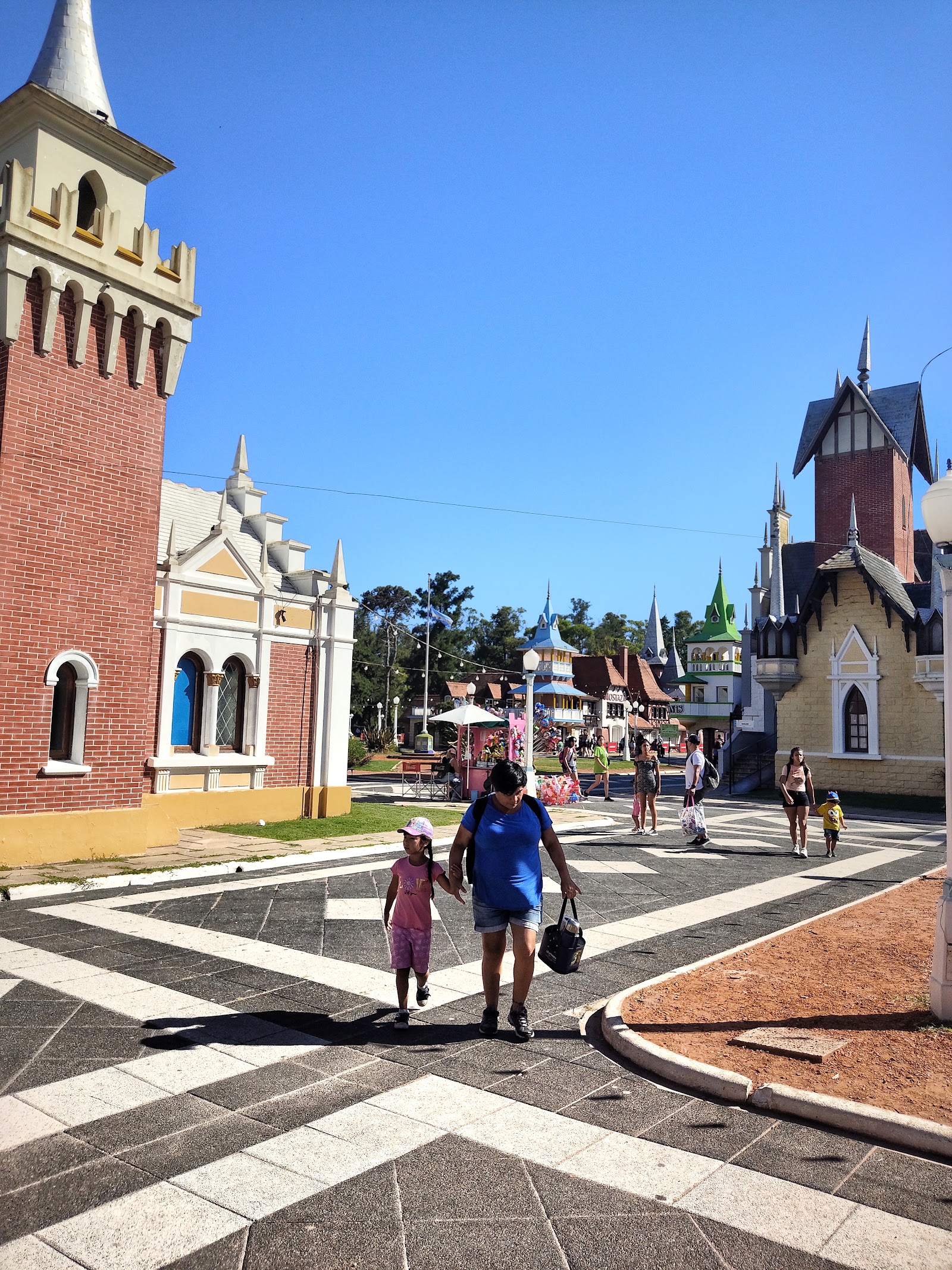 Palacio de Justicia — Oficiais