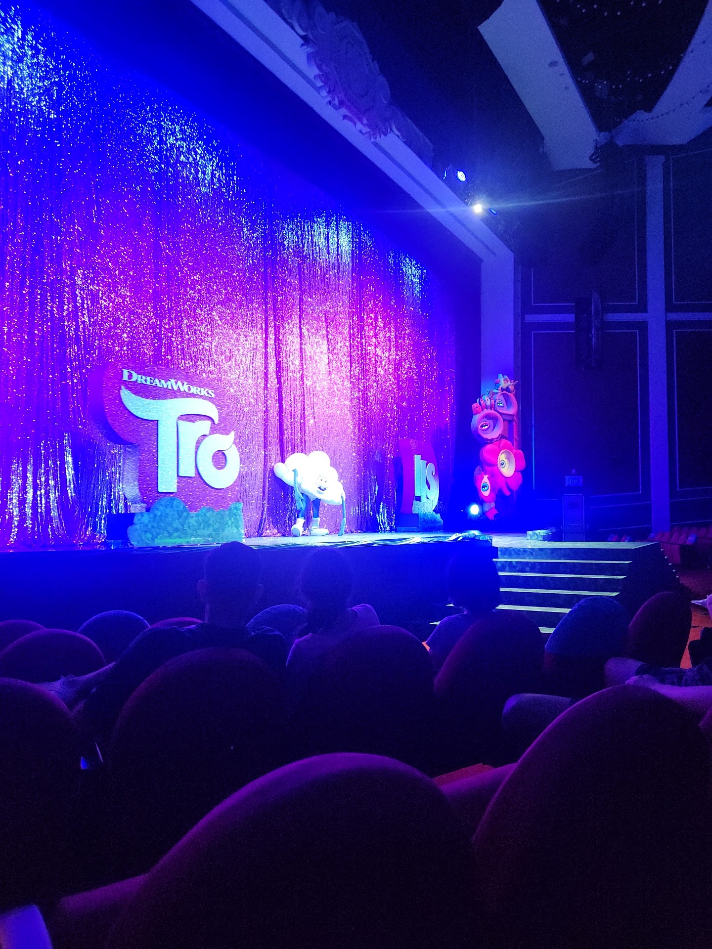 Pantages Hollywood Theater — Oficiais