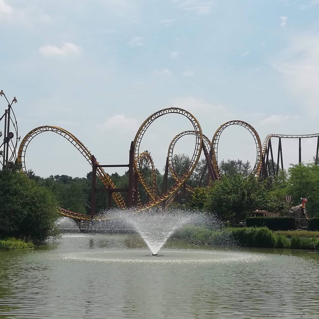 Parque Astérix — Oficiais