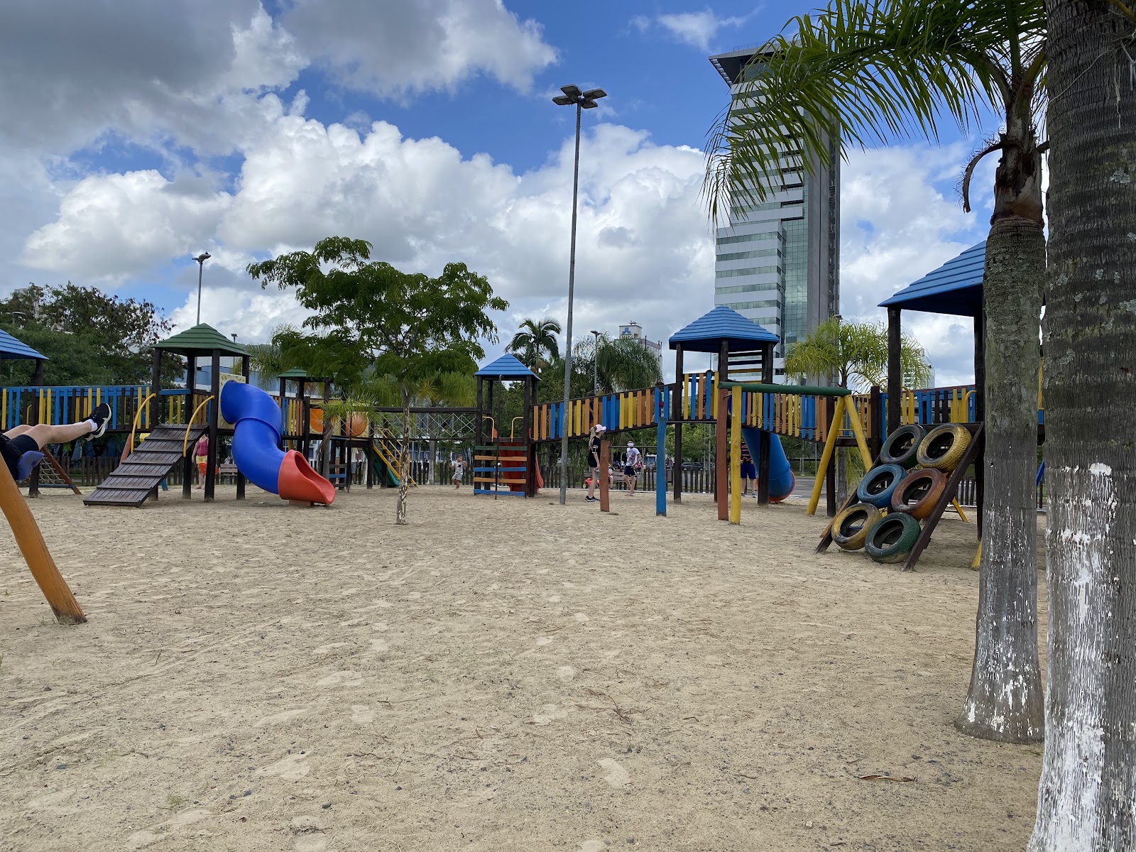 Parque Ramiro Ruediger — Oficiais