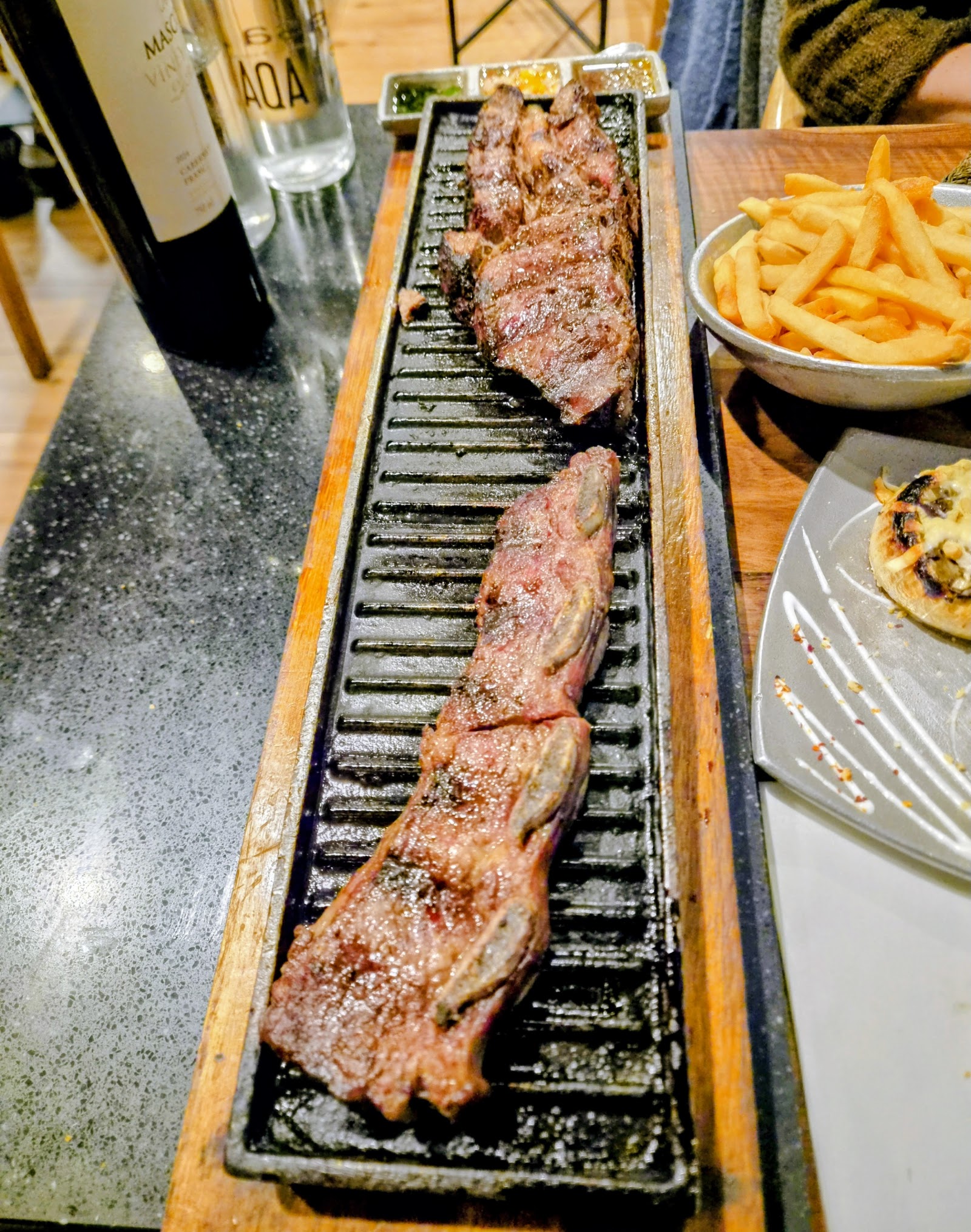 Parrilla / Snack Bar — Oficiais