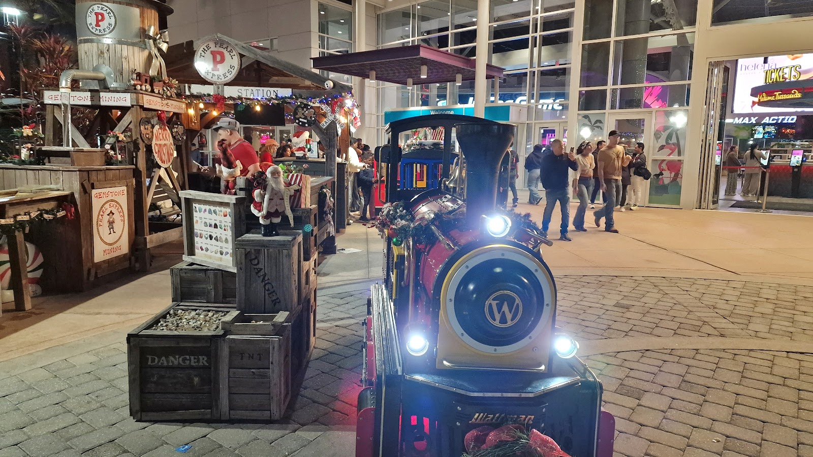 Pearl Express Train — Oficiais