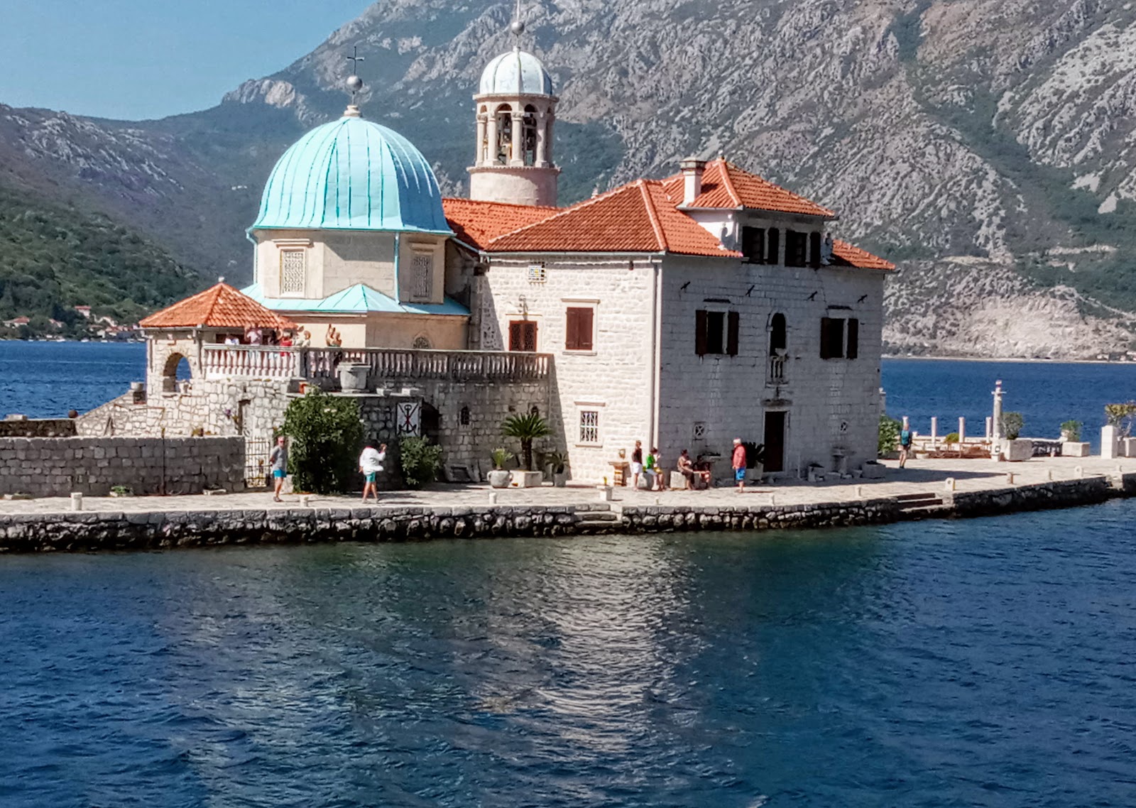 Perast — Oficiais