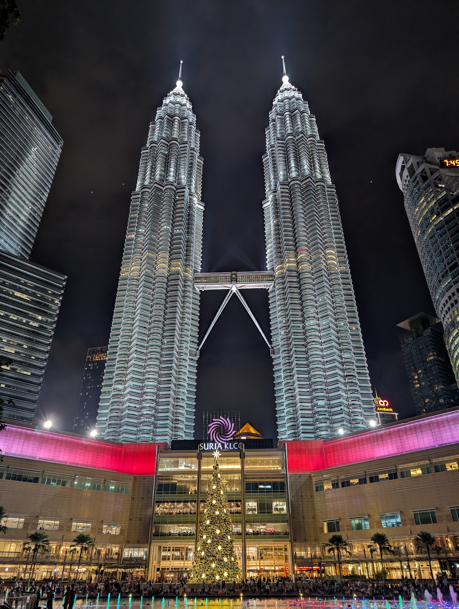 Petronas Twin Towers — Oficiais