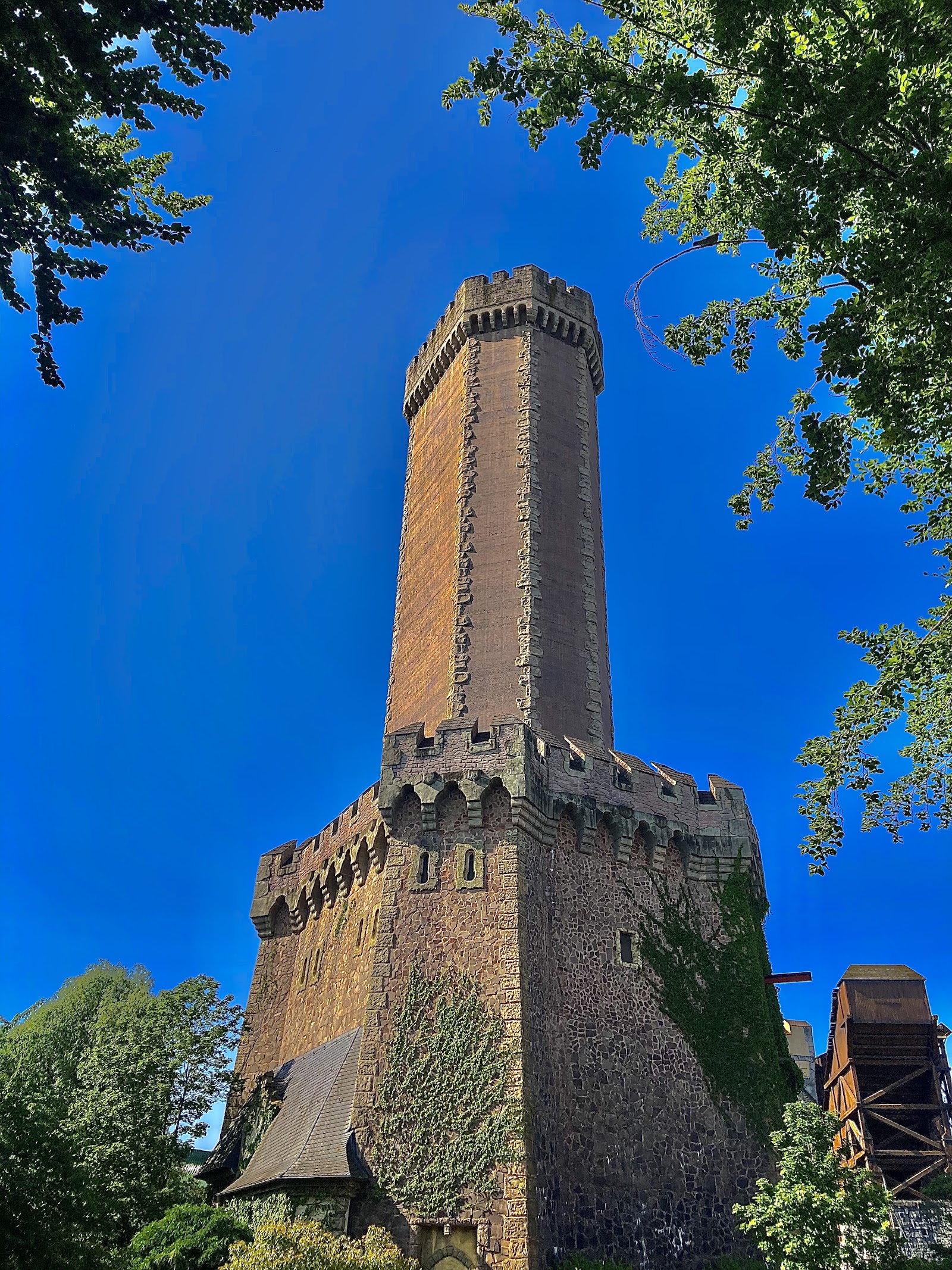 Phantasialand — Oficiais