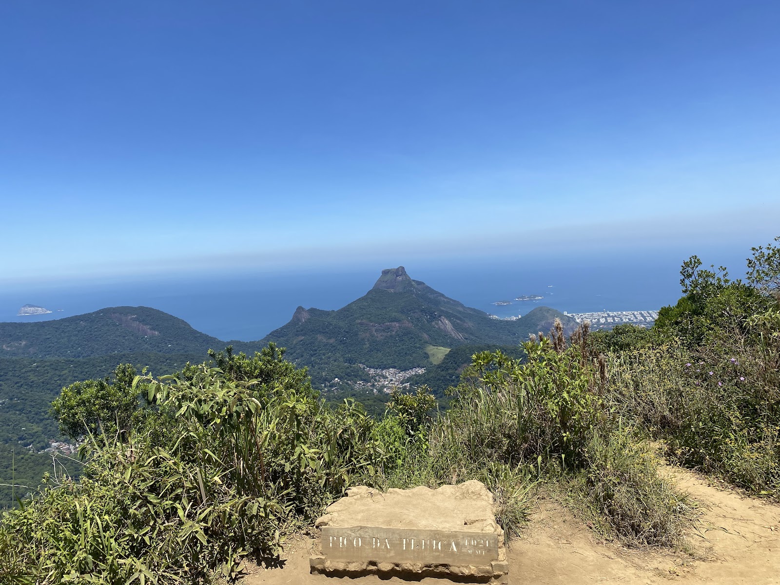 Pico da Tijuca — Oficiais