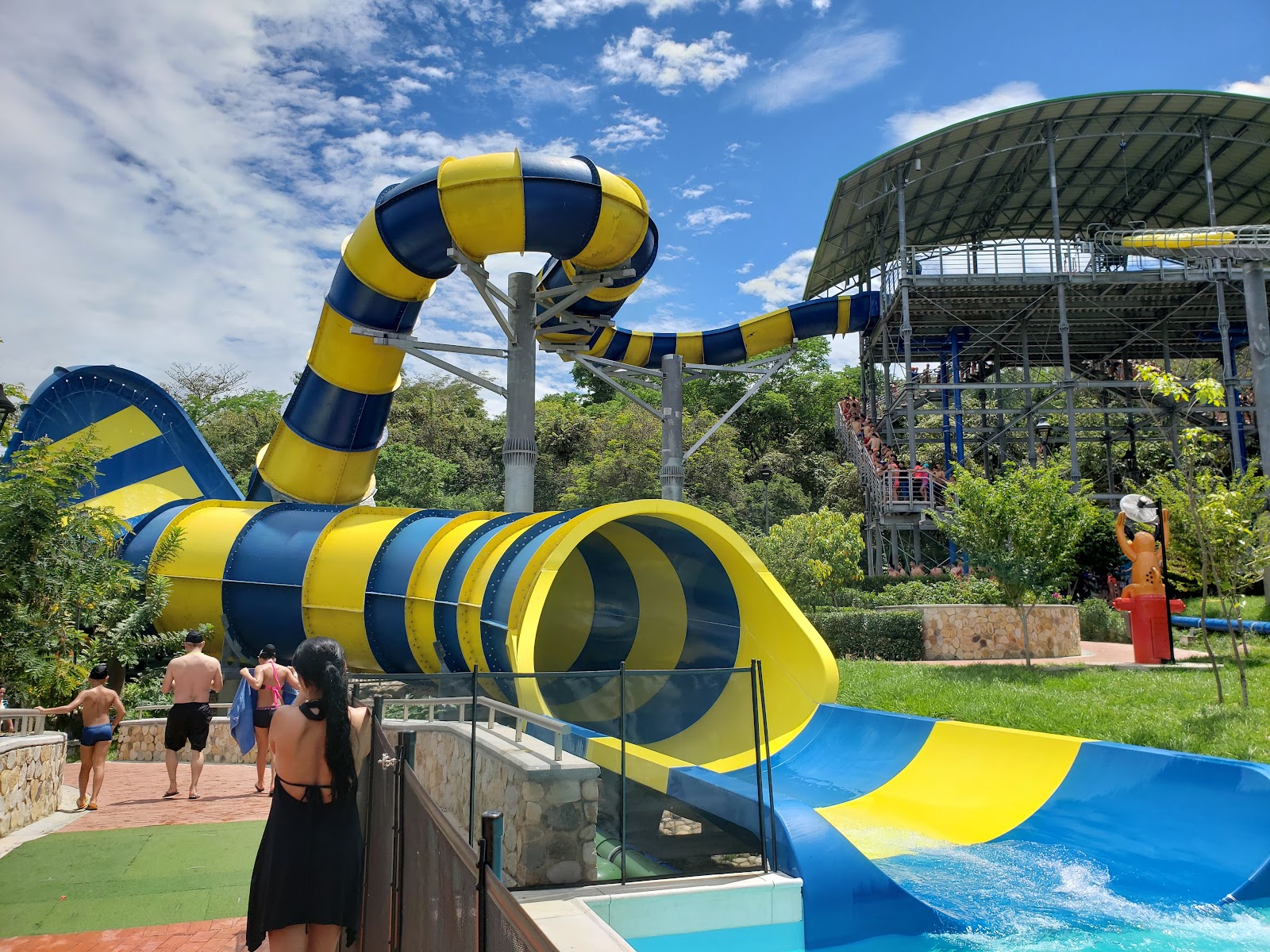 Piscina de Olas — Oficiais
