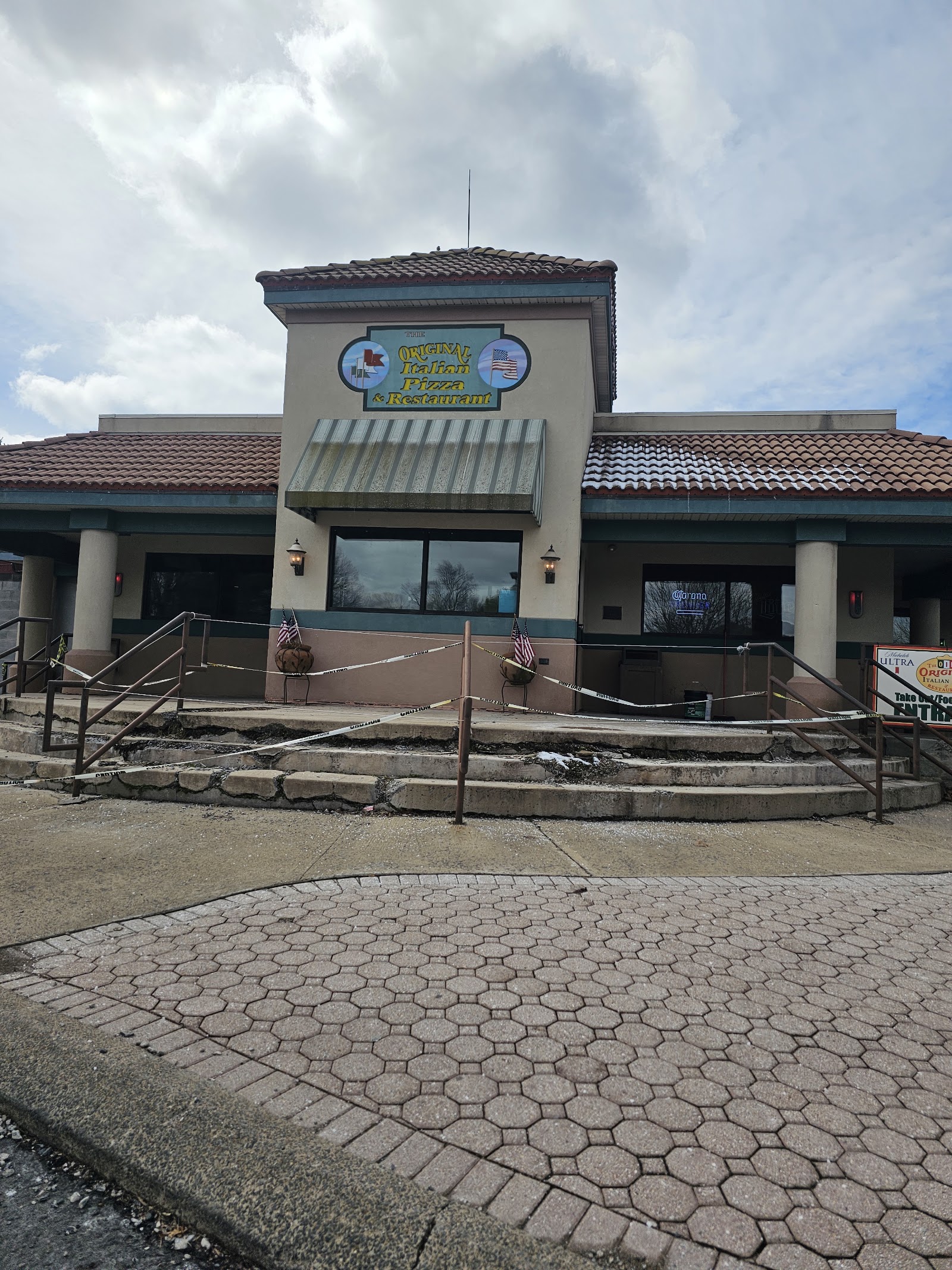Pizza Joint — Oficiais