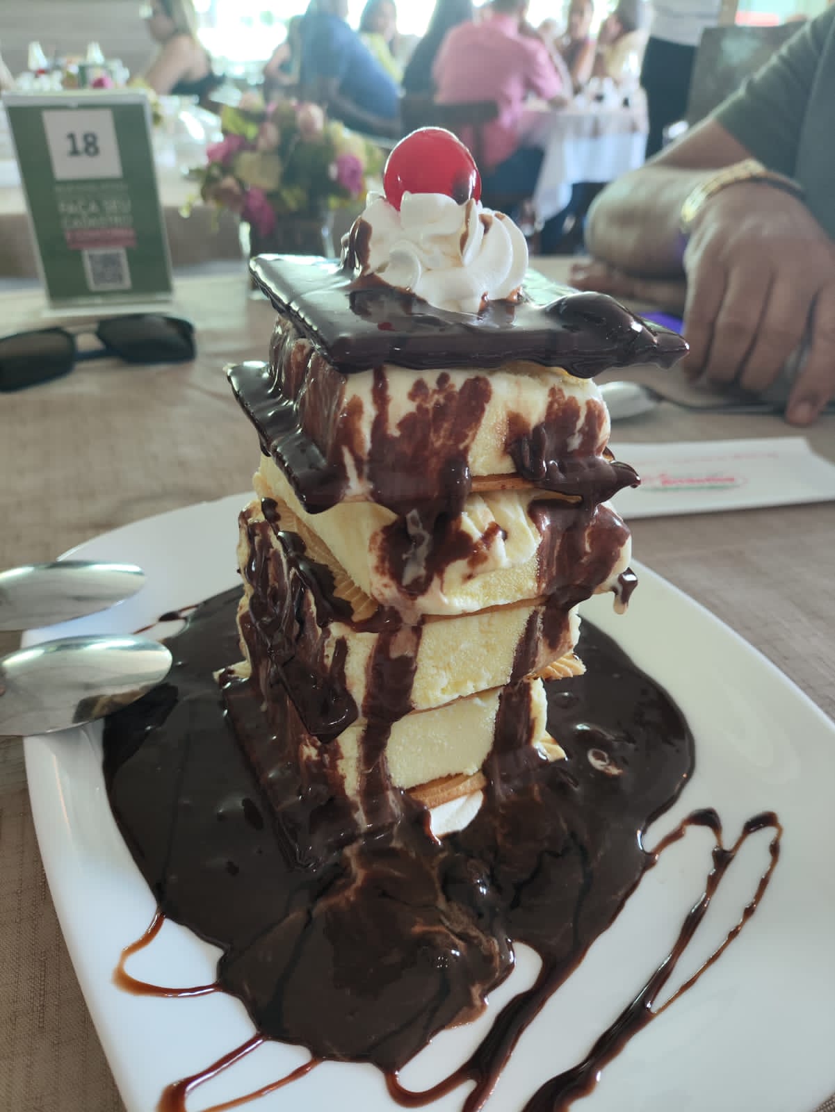 Pizzaria — Oficiais
