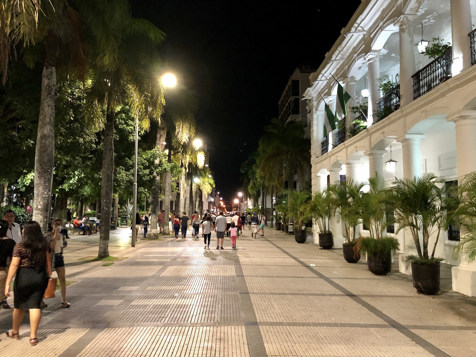 Plaza 24 De Septiembre — Oficiais