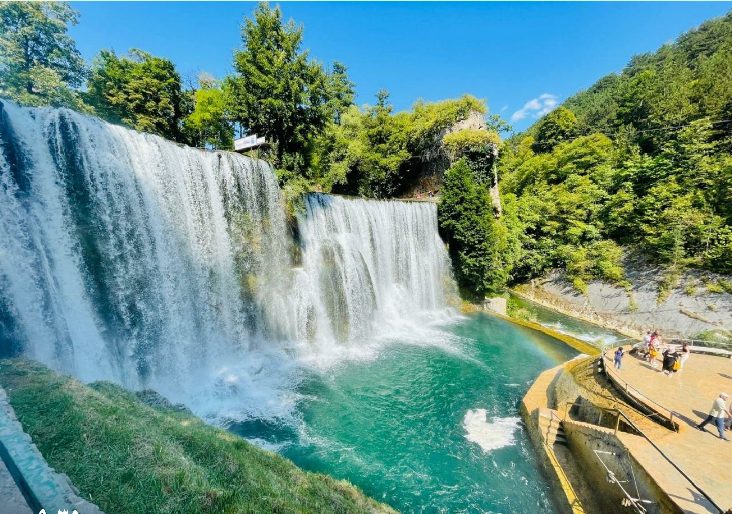 Pliva Waterfall — Oficiais
