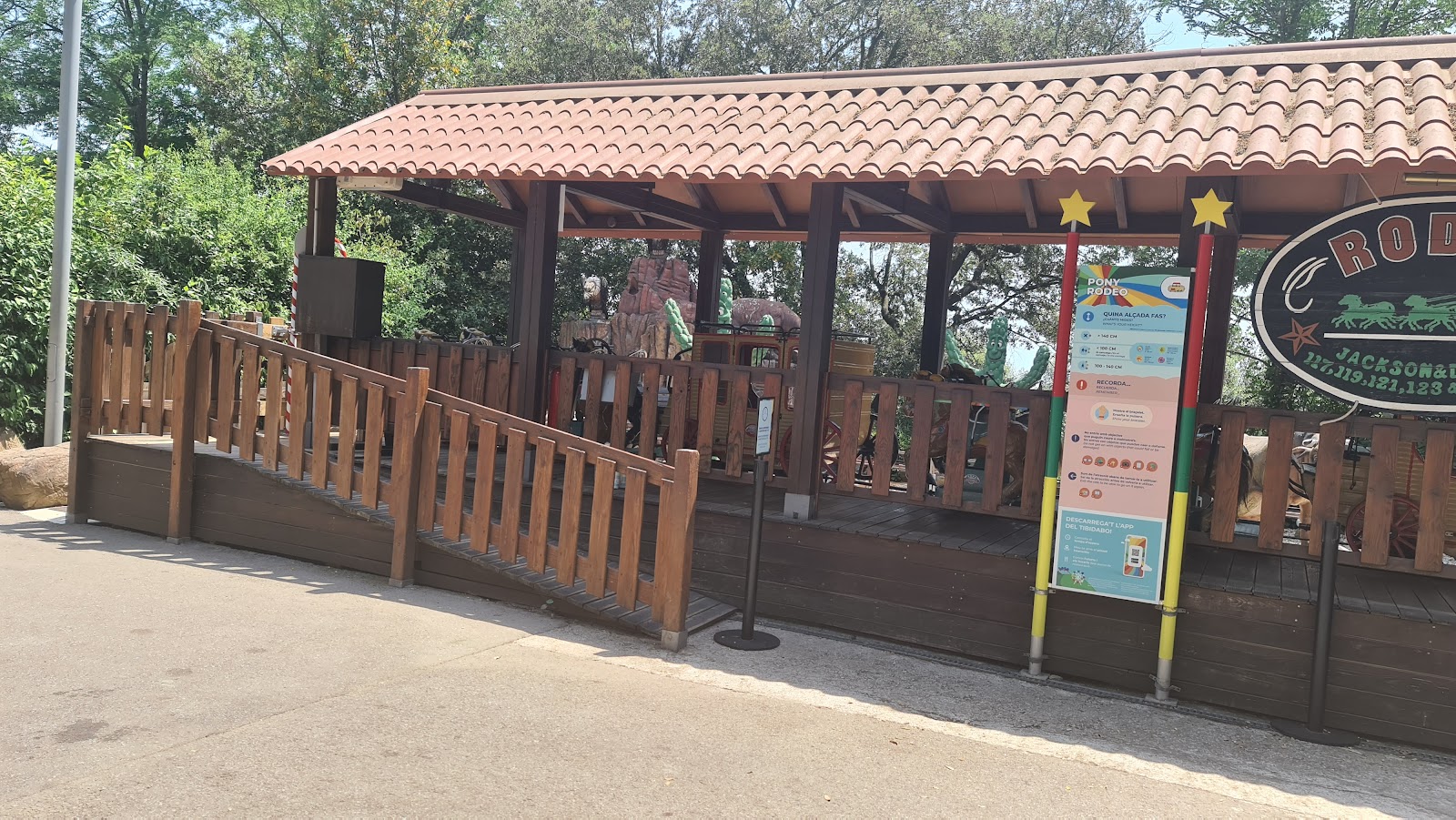 Pony Rodeo — Oficiais