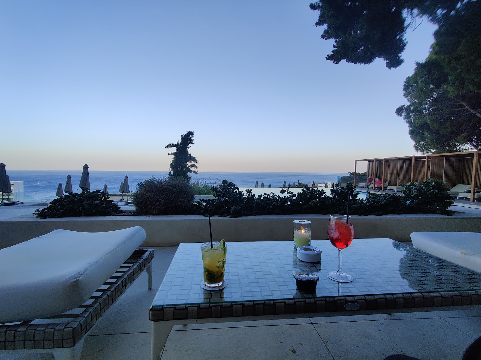 Pool Bar — Oficiais