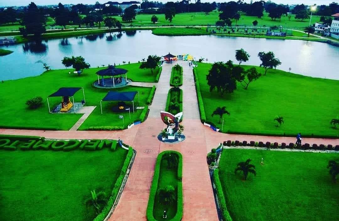 Port Harcourt Pleasure Park — Oficiais