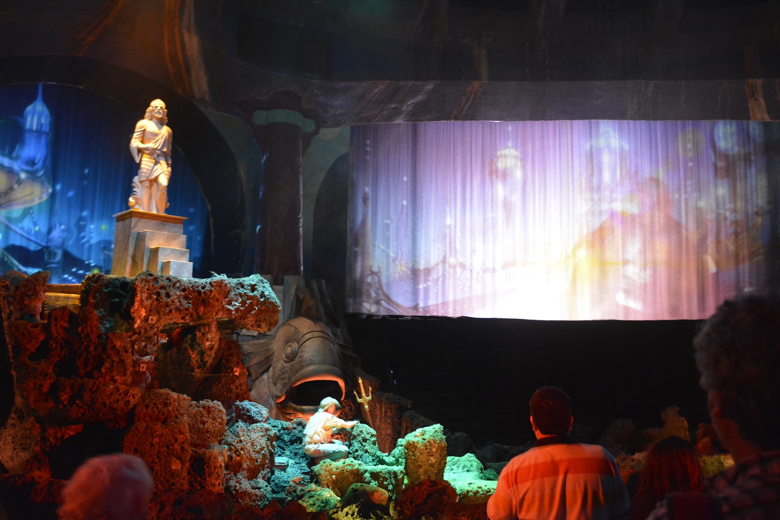 Poseidon's Fury — Oficiais
