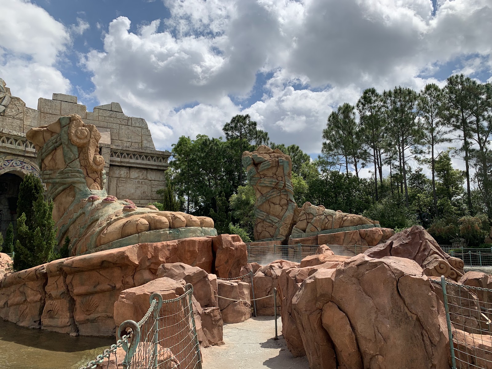Poseidon's Fury — Oficiais