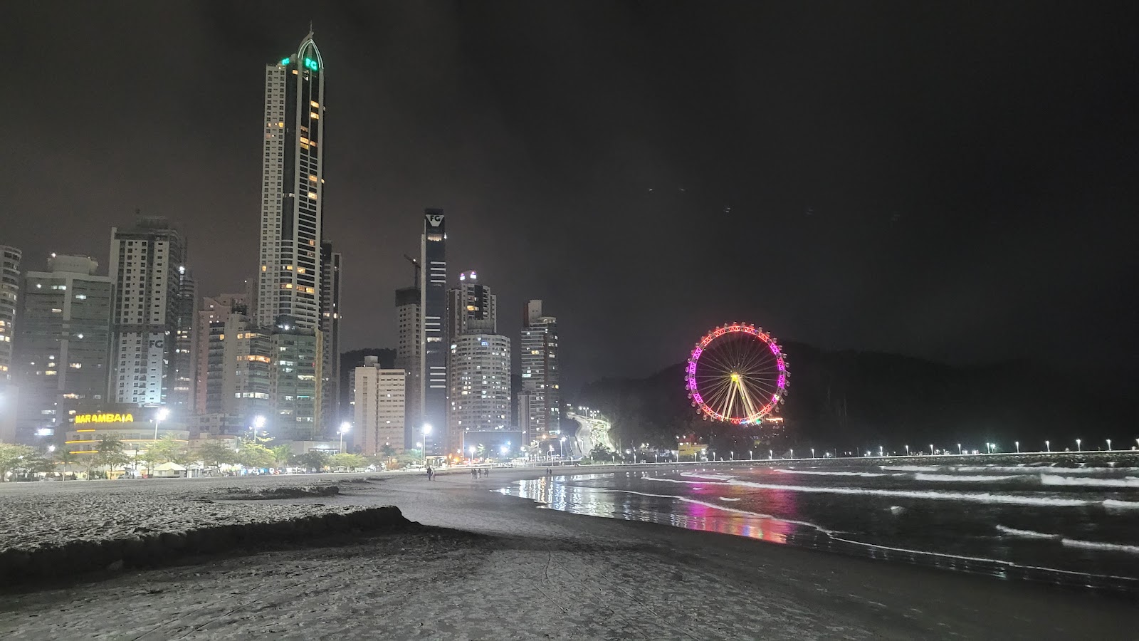 Praia Central — Oficiais