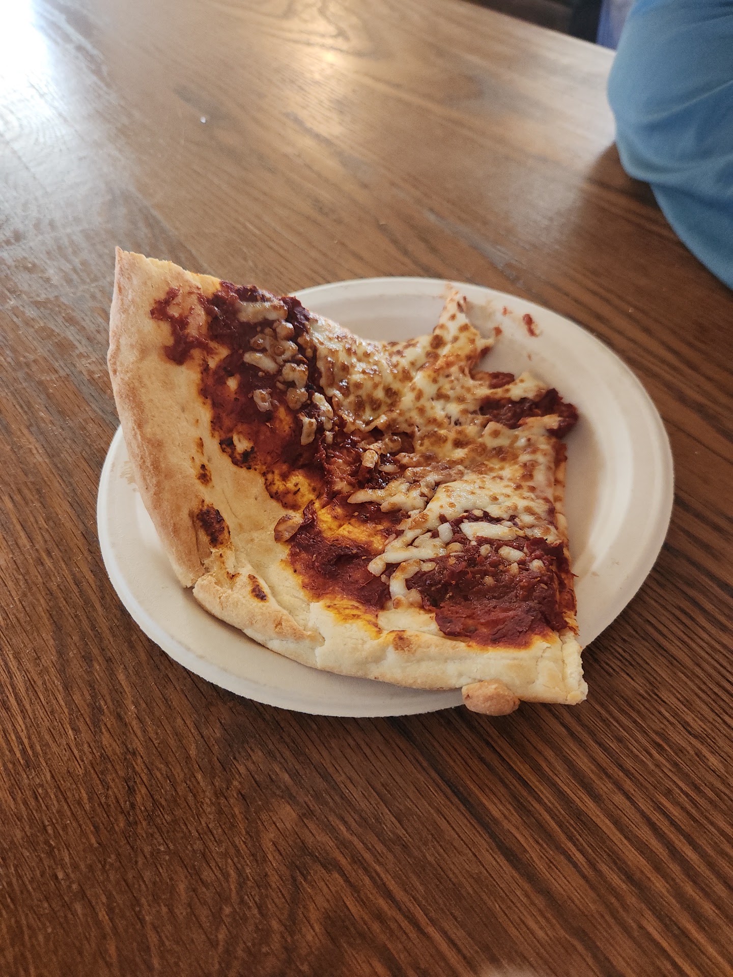 Primo's Pizzeria — Oficiais