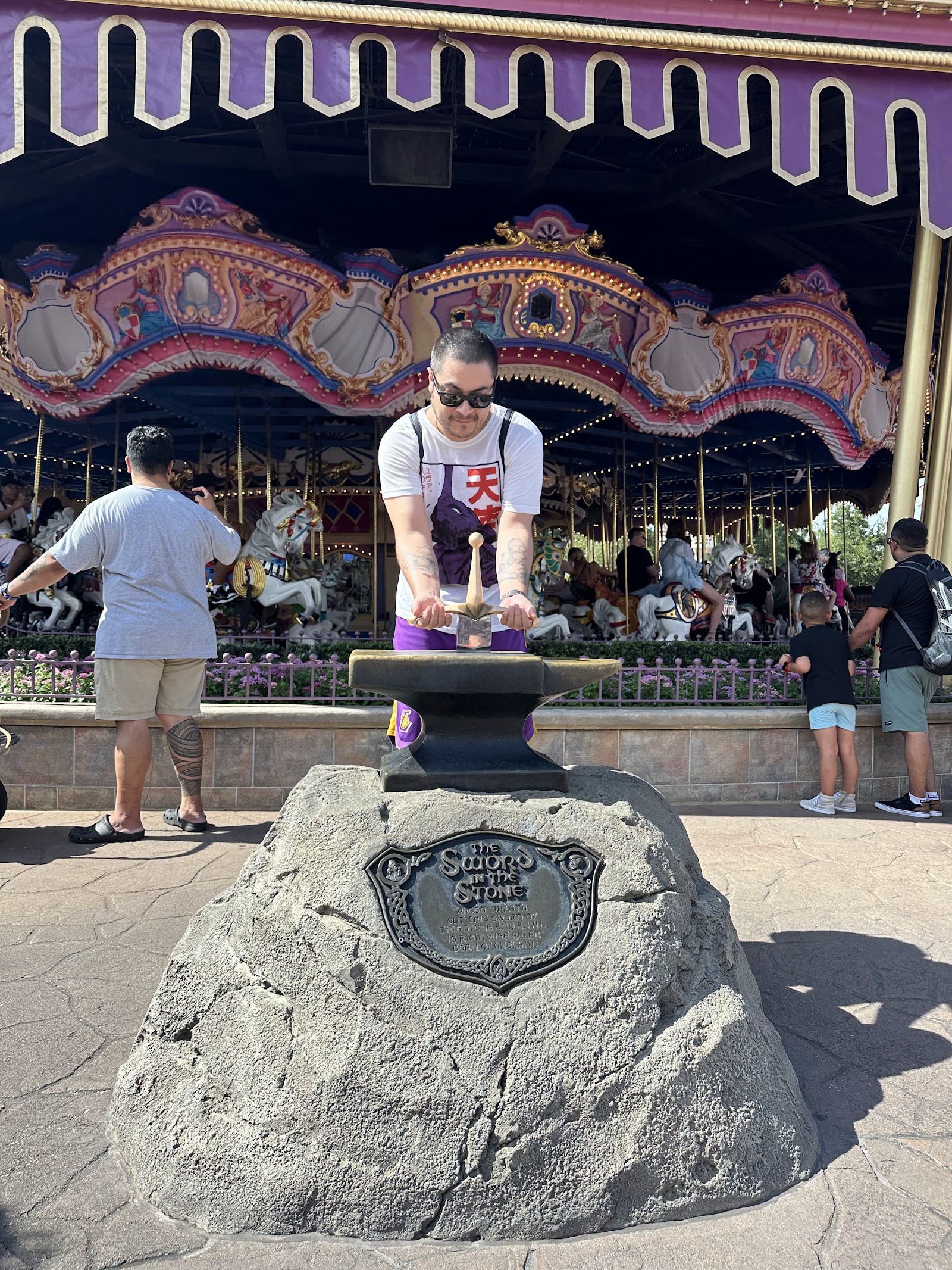 Prince Charming Regal Carrousel — Oficiais