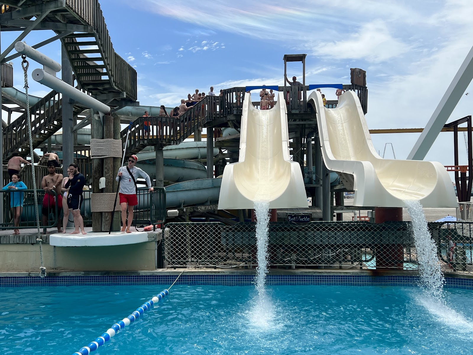 Raging Waters — Oficiais