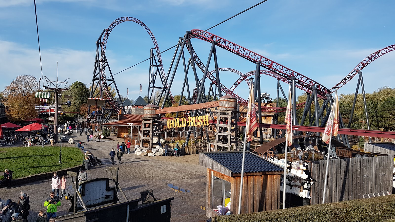 Red Bandits Adventure — Oficiais