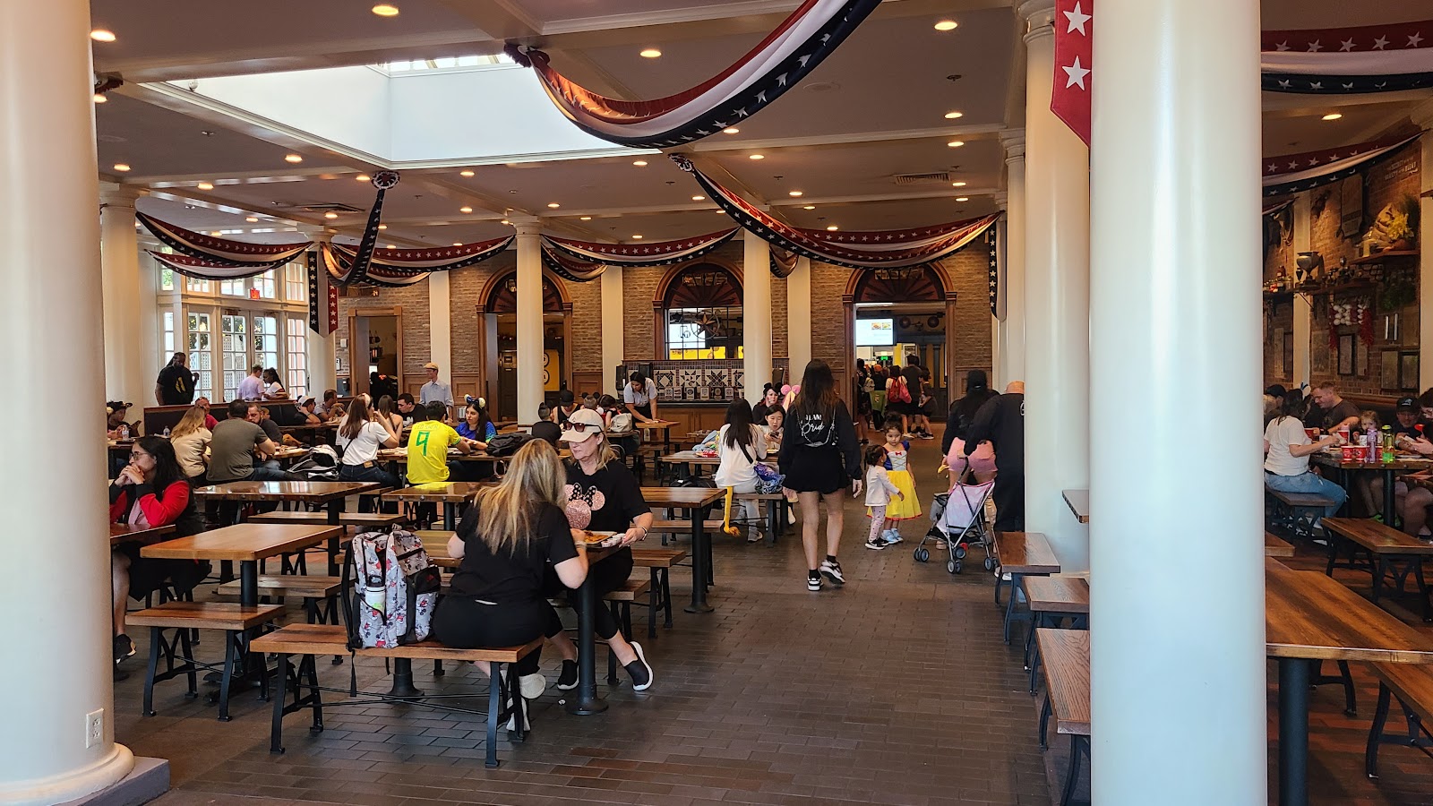 Regal Eagle Smokehouse: Craft Drafts & Barbecue