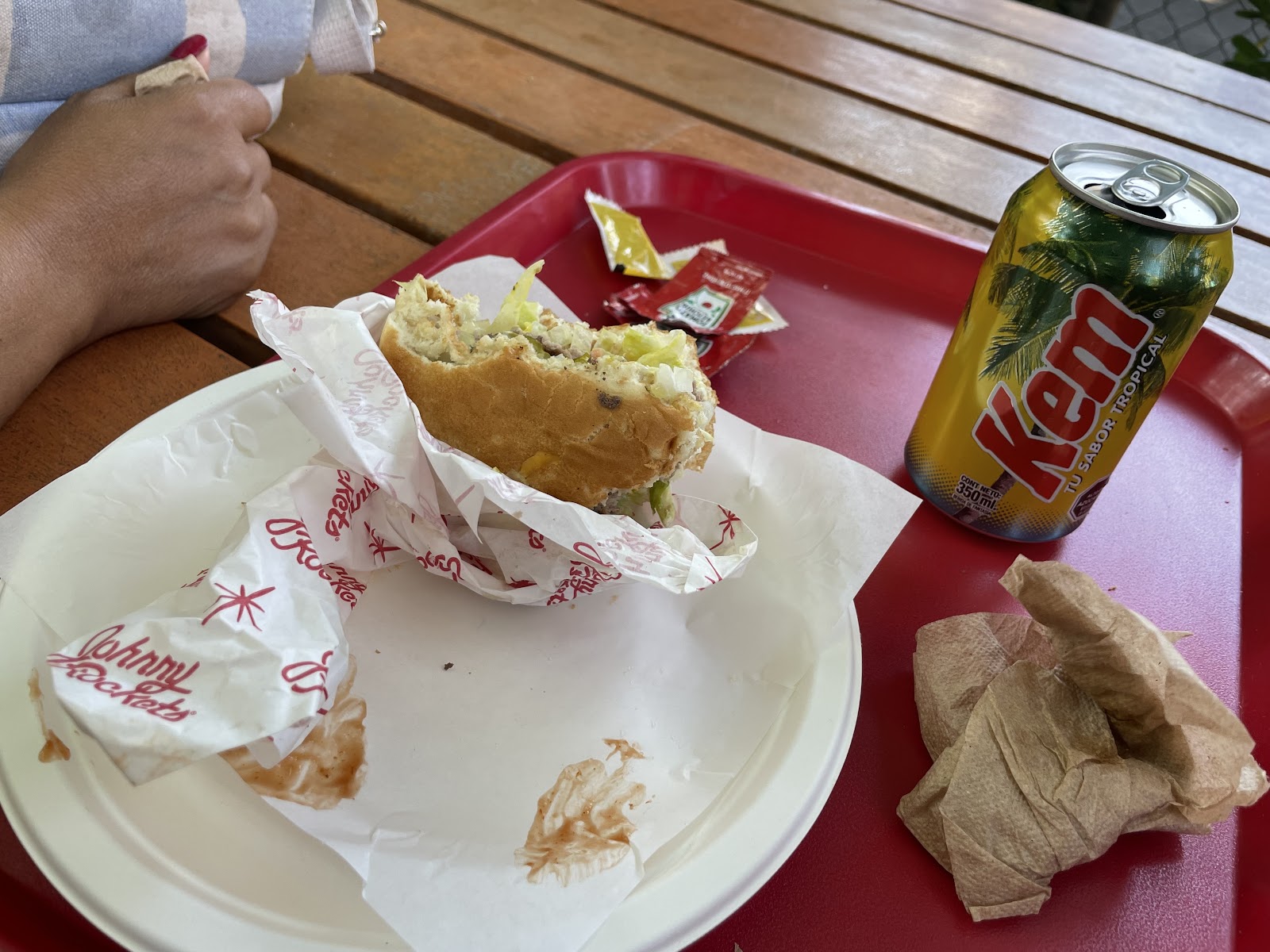 Restaurant Fantasilandia — Oficiais