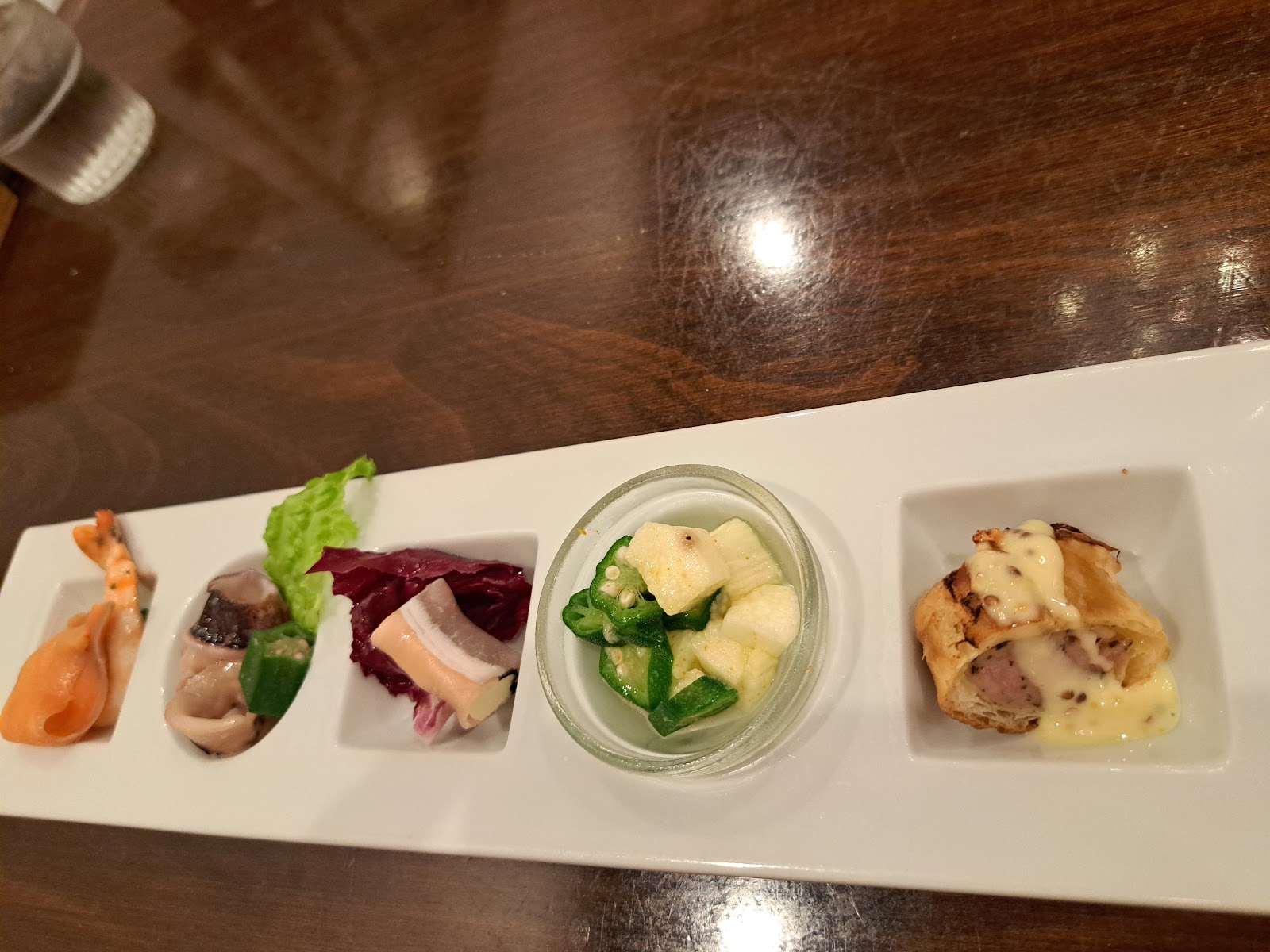 Restaurant Umito — Oficiais