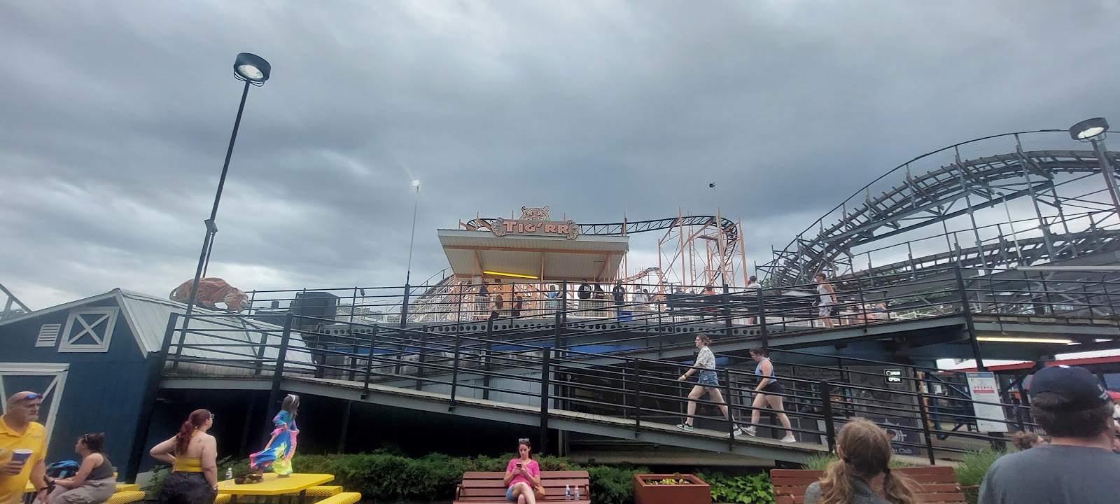 Rivertown Roller Coaster — Oficiais