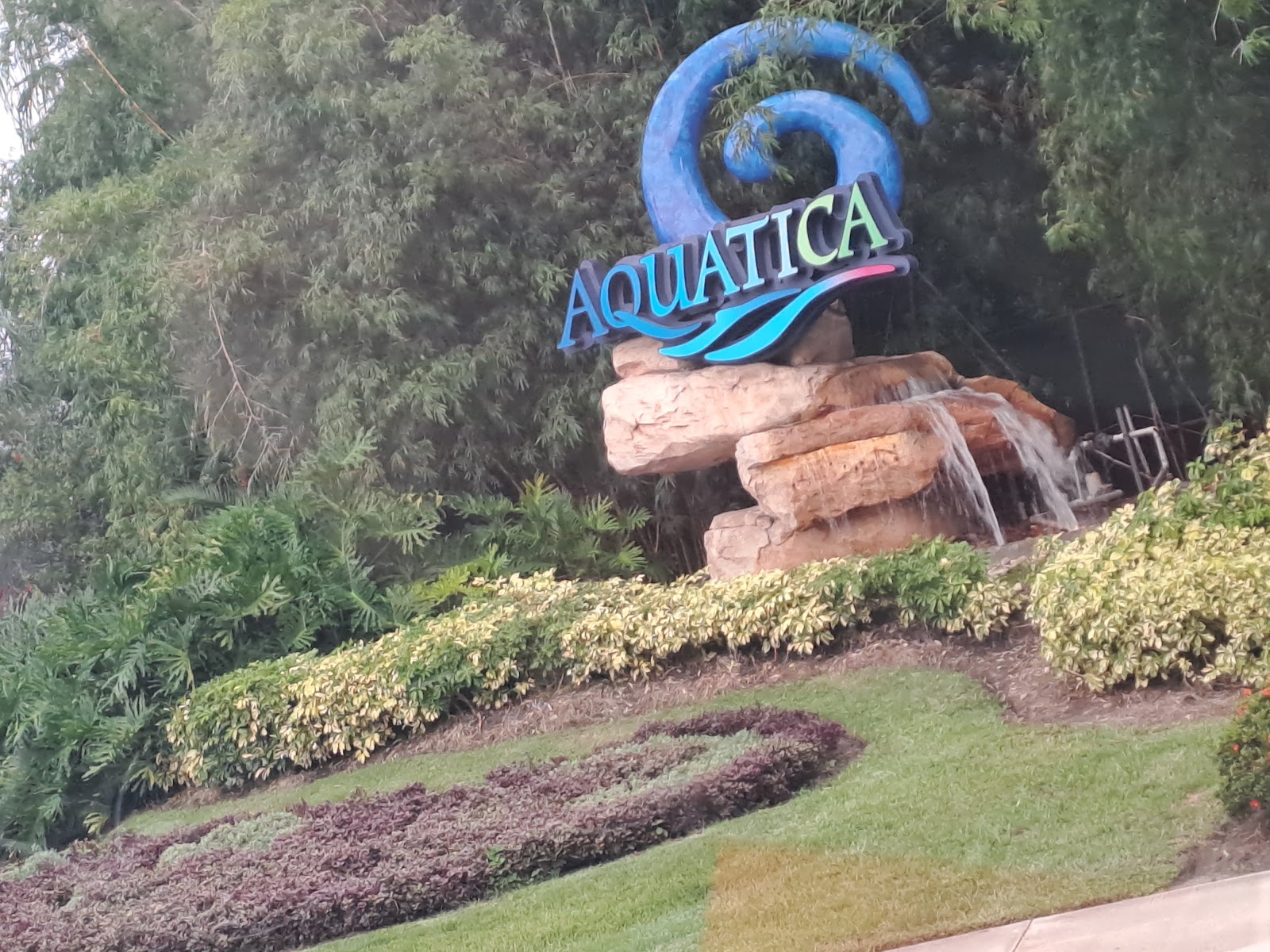 Roa's Rapids — Oficiais