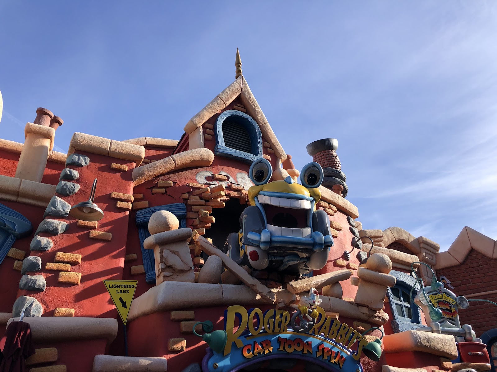 Roger Rabbit's Car Toon Spin — Oficiais