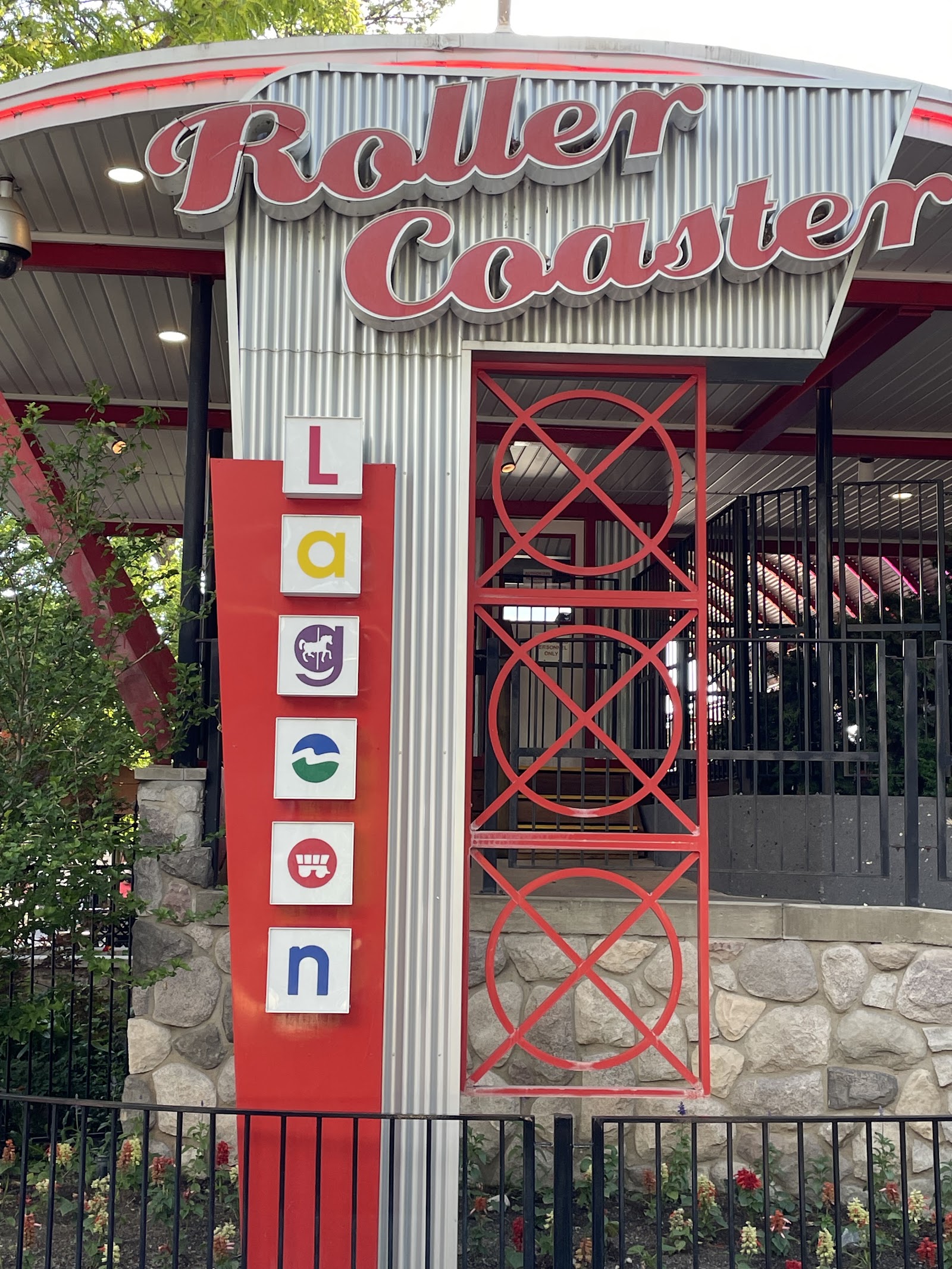 Roller Coaster — Oficiais