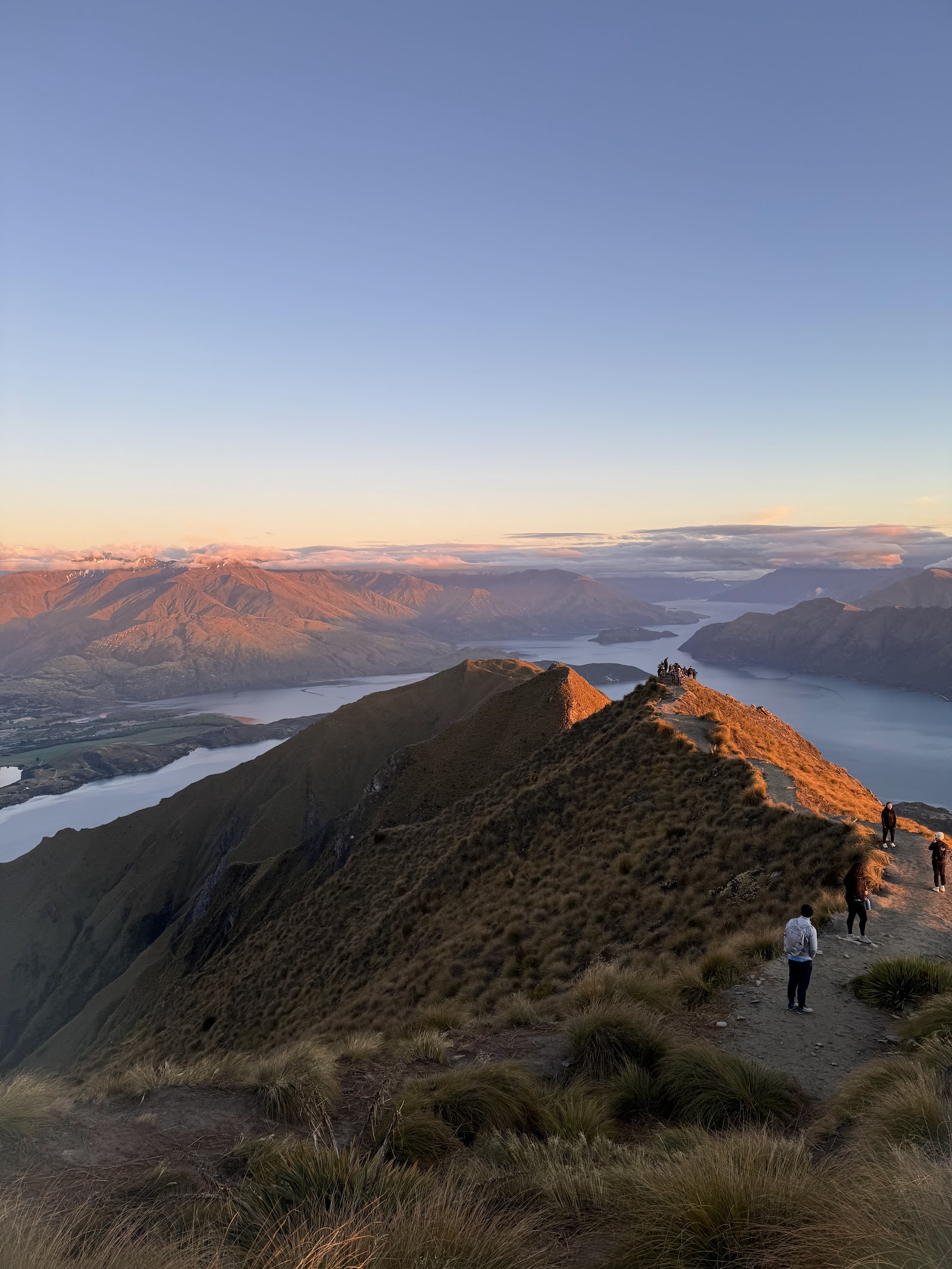 Roys Peak — Oficiais
