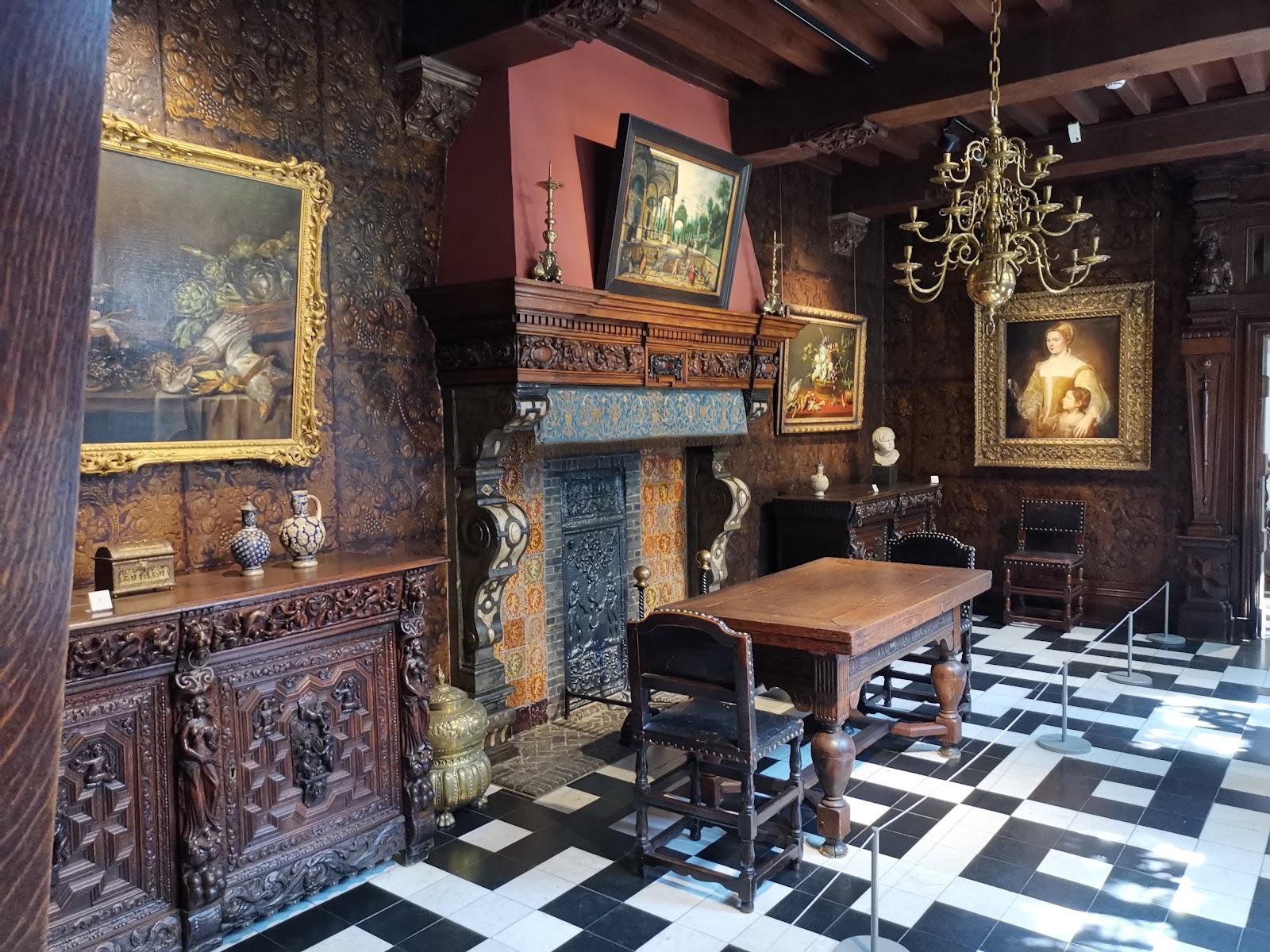 Rubenshuis — Oficiais