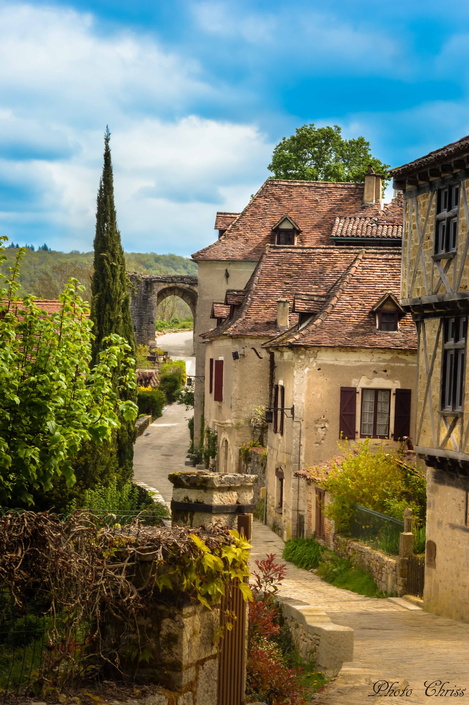 Saint-Cirq-Lapopie — Oficiais